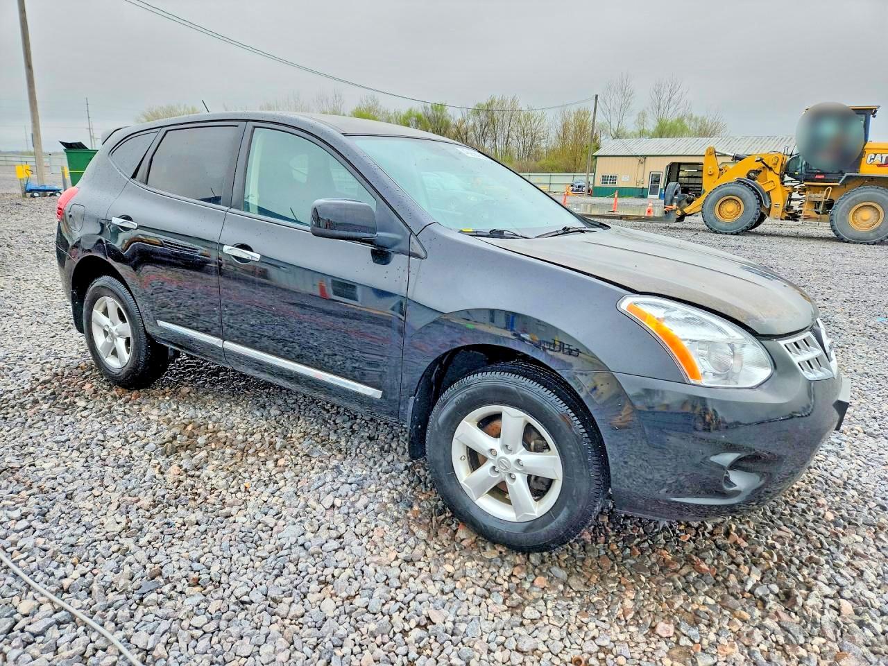 2013 NISSAN ROGUE S photo 4