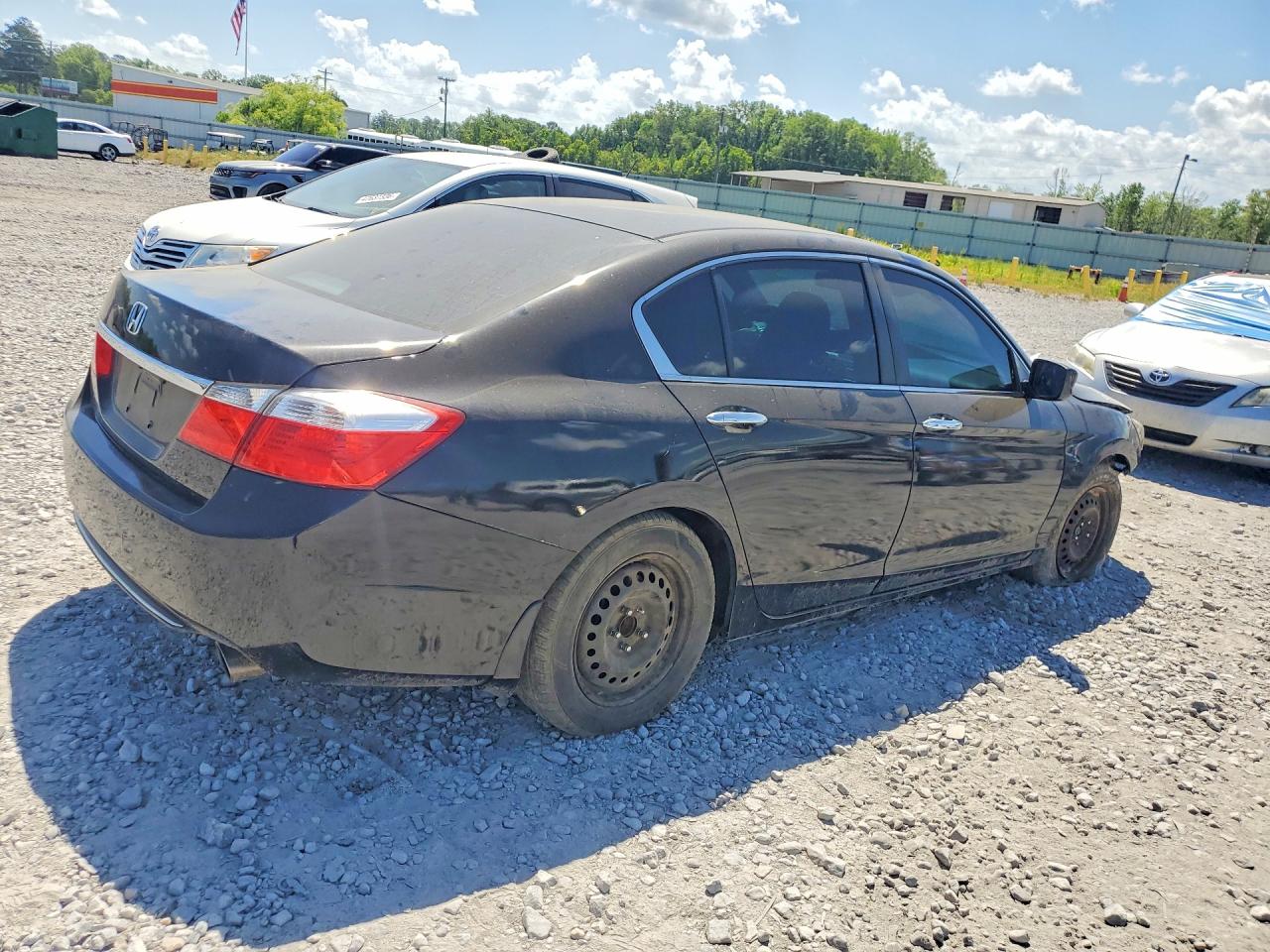 2013 HONDA ACCORD LX photo 5