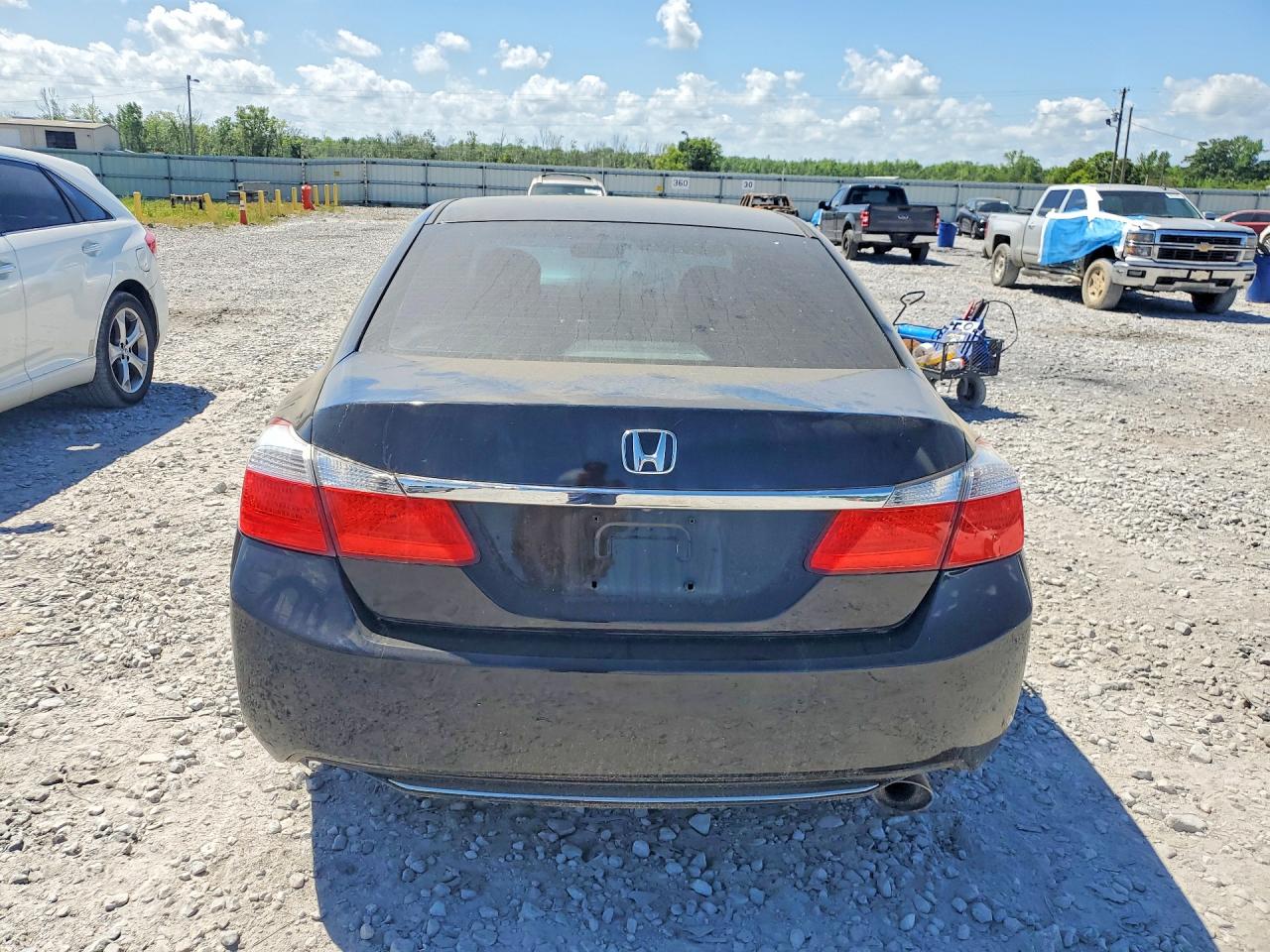 2013 HONDA ACCORD LX photo 11