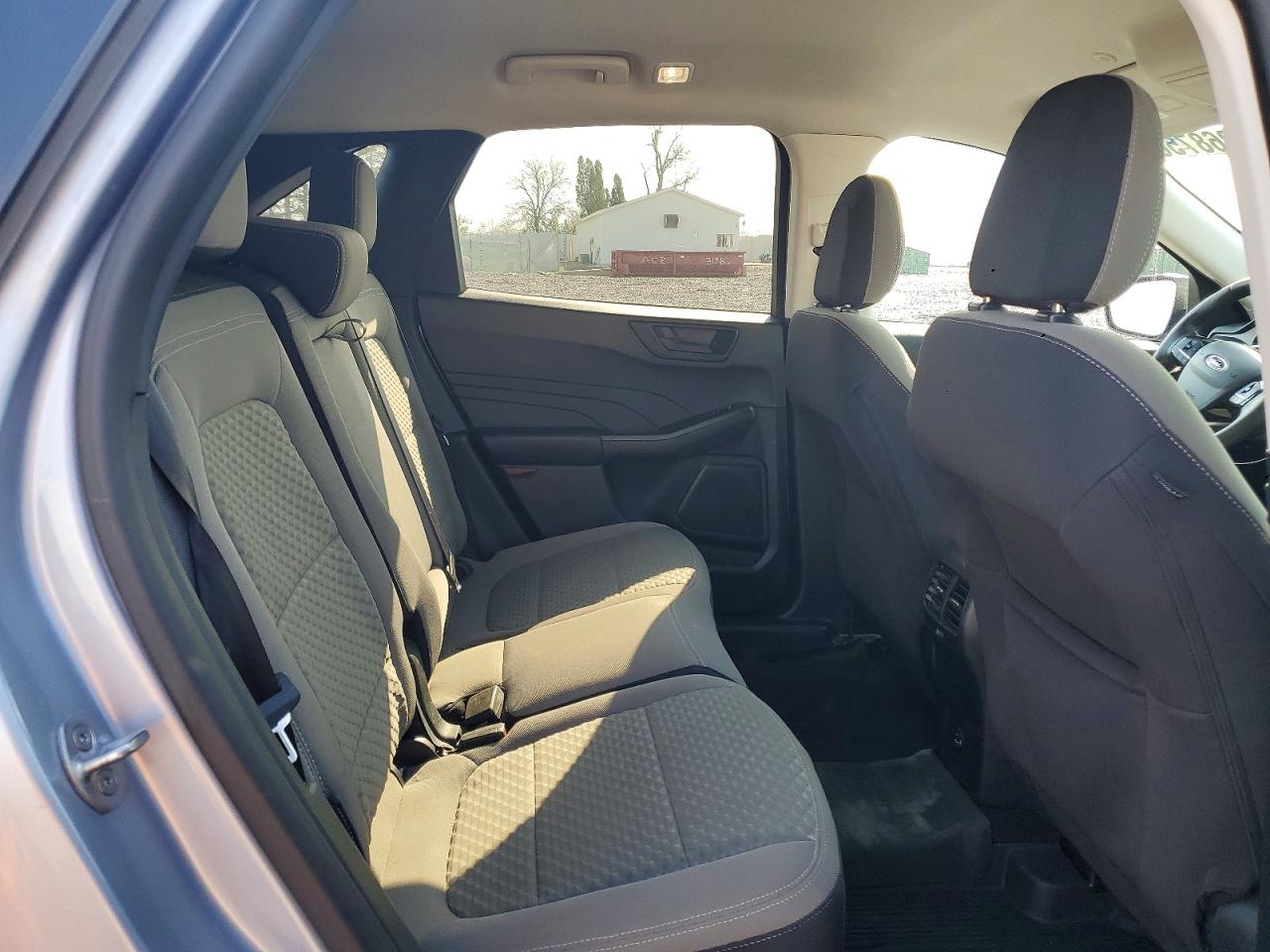 2022 FORD ESCAPE SE photo 11