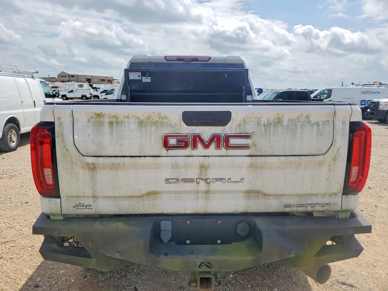 2020 GMC SIERRA K2500 DENALI photo 11