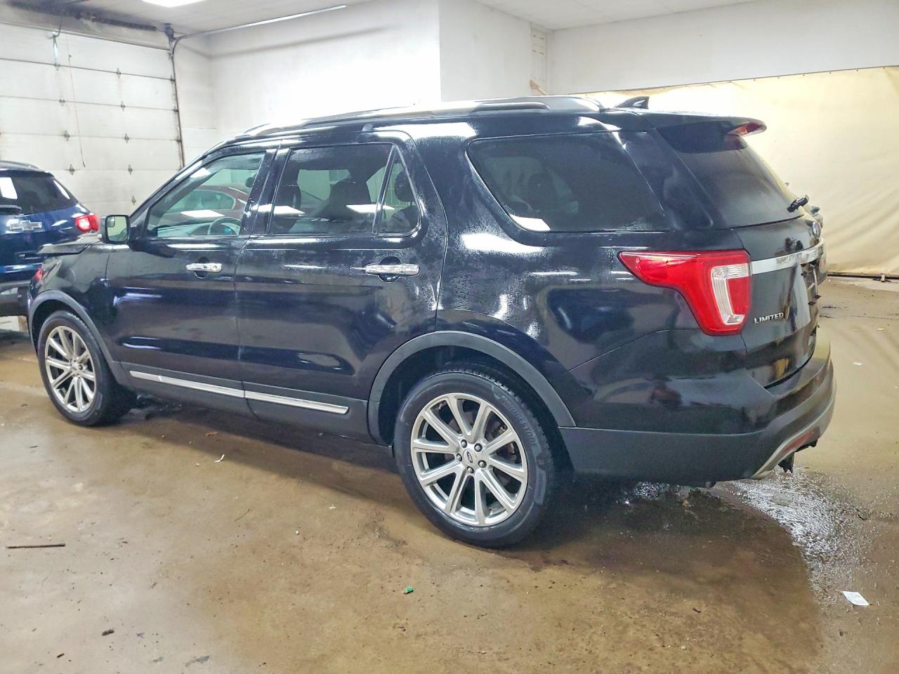 2017 FORD EXPLORER LIMITED photo 2