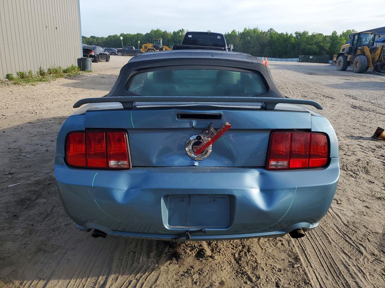 2006 FORD MUSTANG GT photo 11