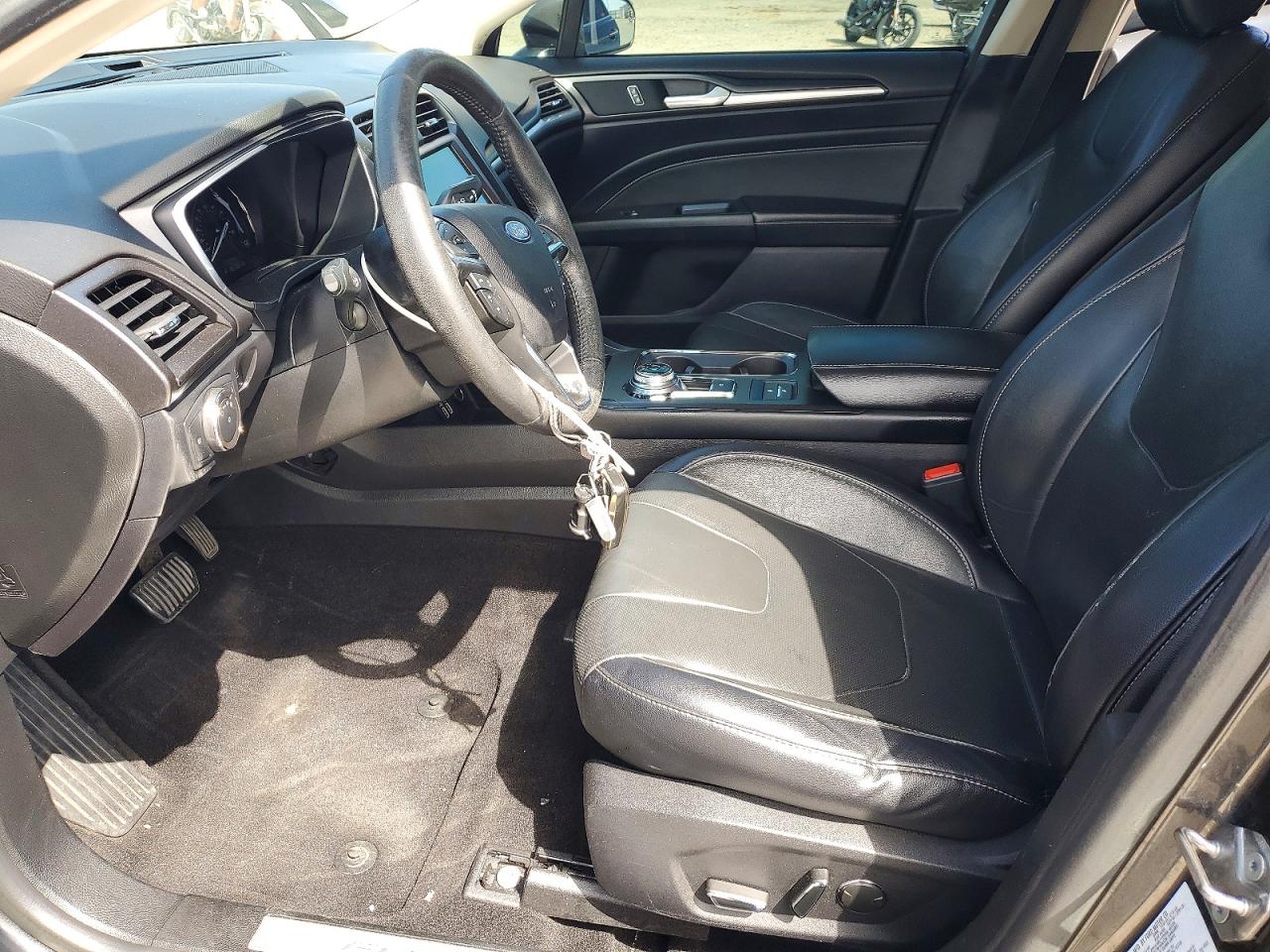 2020 FORD FUSION TITANIUM photo 13