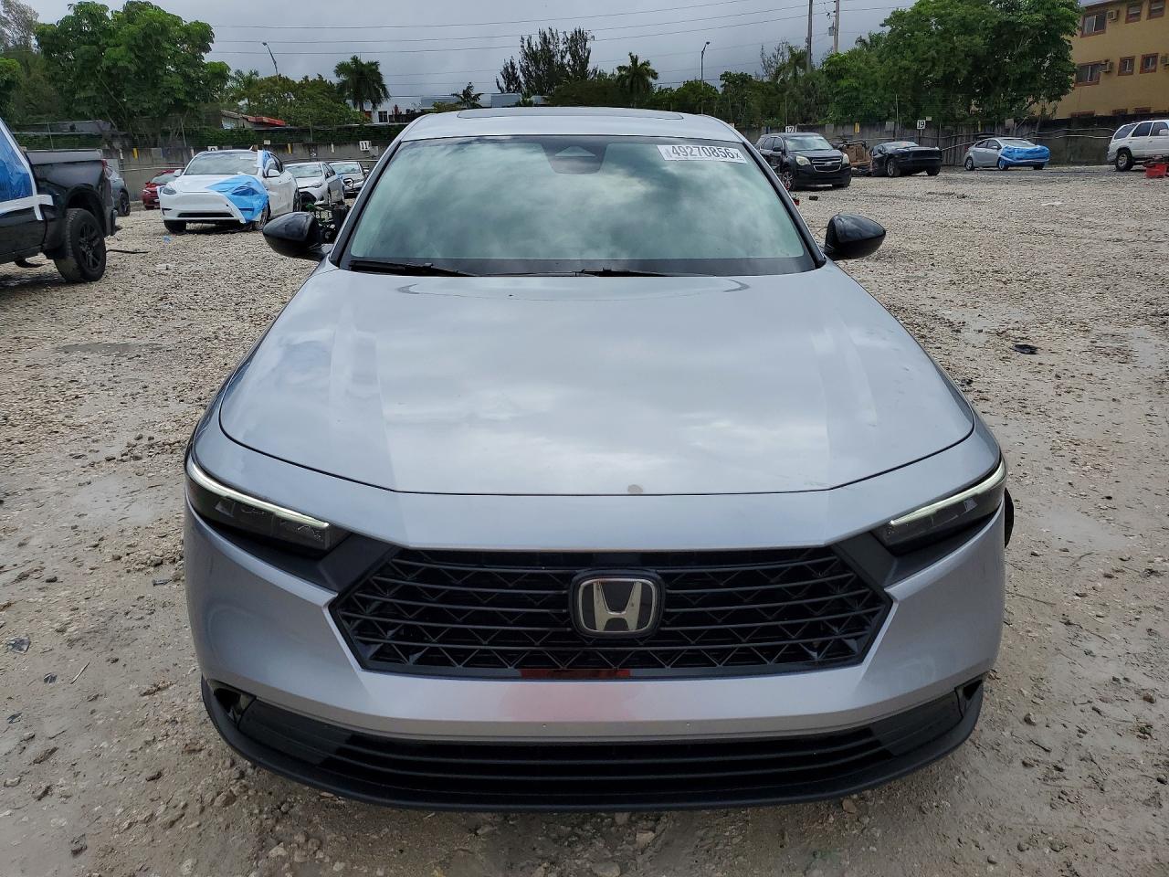 2025 HONDA ACCORD SE photo 9