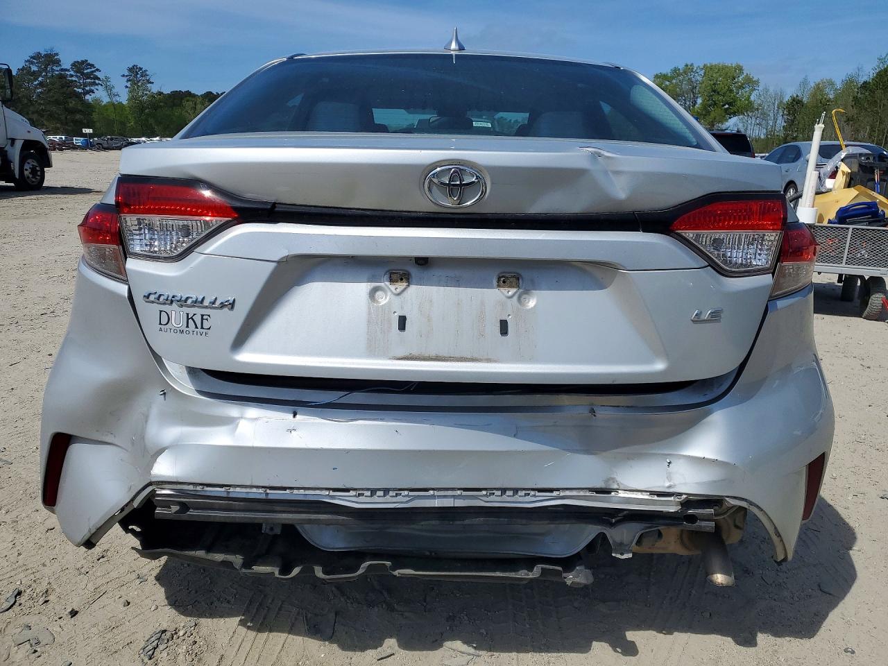 2020 TOYOTA COROLLA LE photo 11