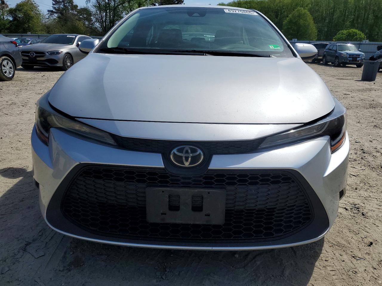 2020 TOYOTA COROLLA LE photo 9