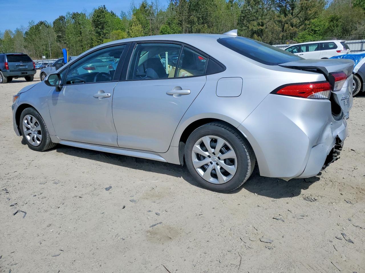 2020 TOYOTA COROLLA LE photo 3