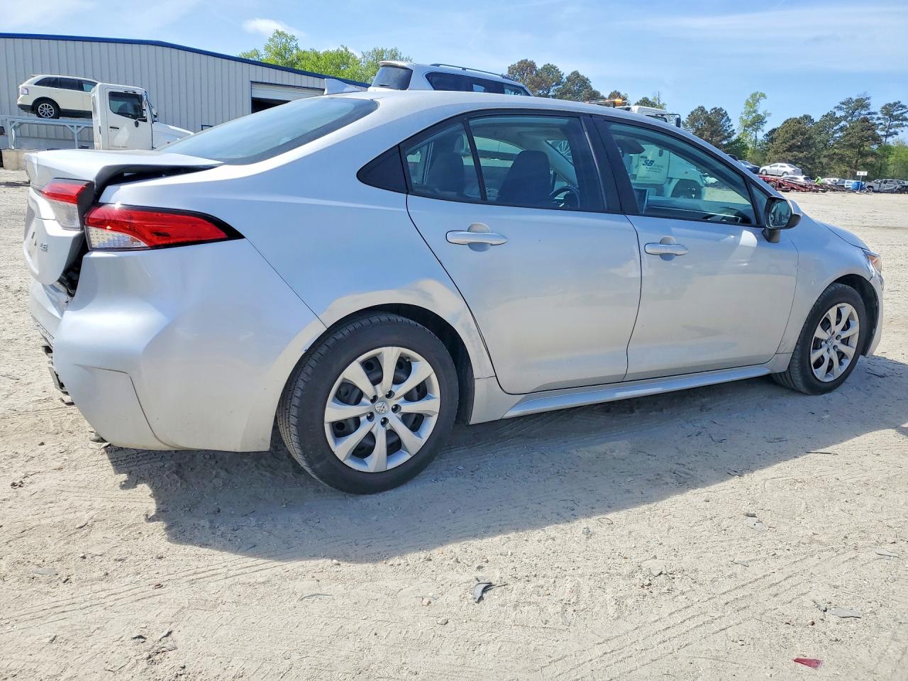 2020 TOYOTA COROLLA LE photo 5