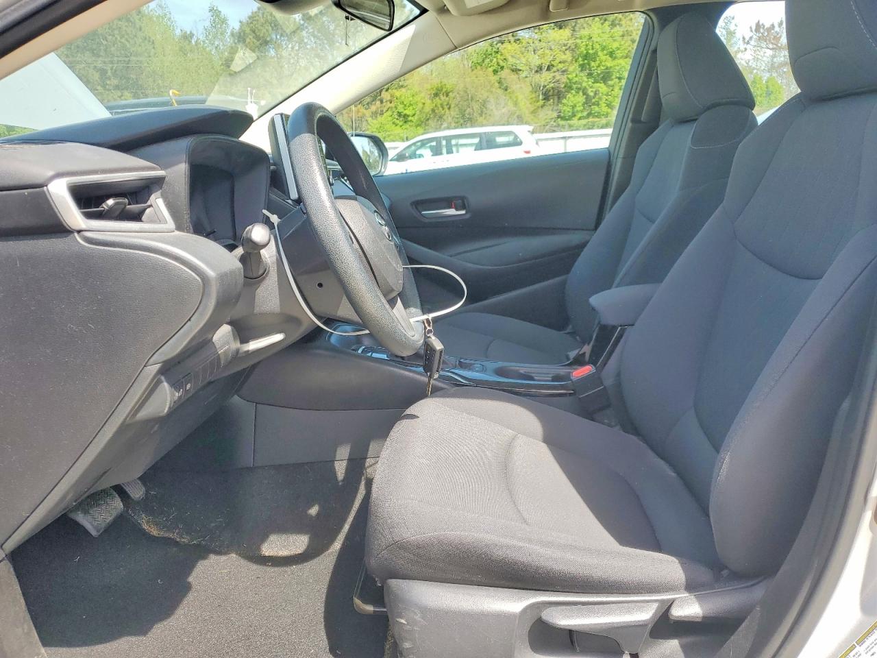 2020 TOYOTA COROLLA LE photo 13