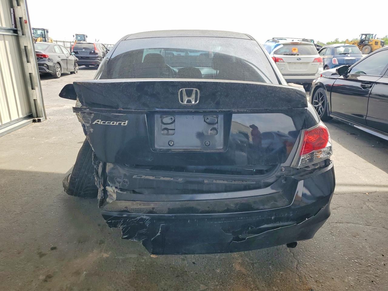 2008 HONDA ACCORD LX photo 6