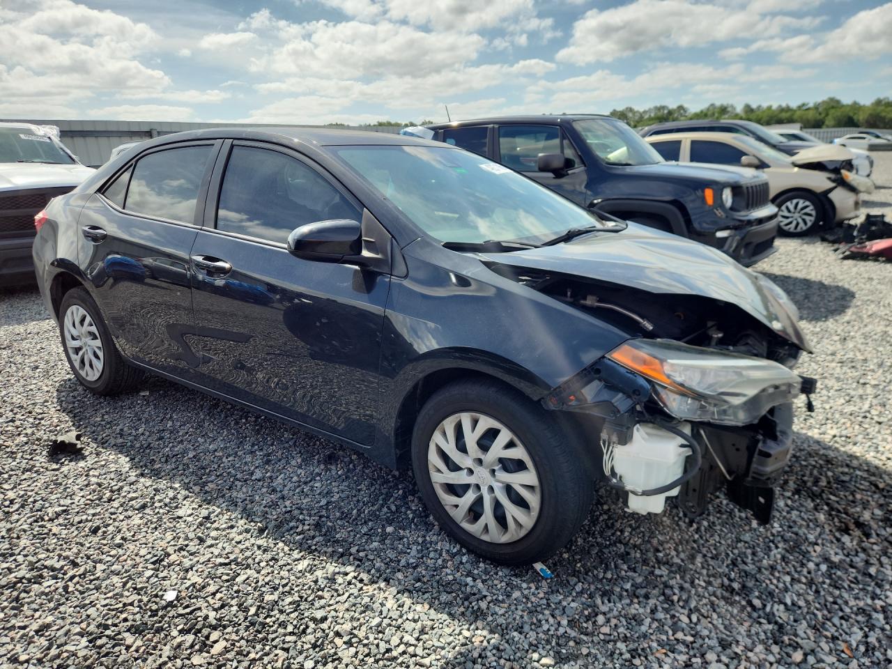 2017 TOYOTA COROLLA LE photo 7