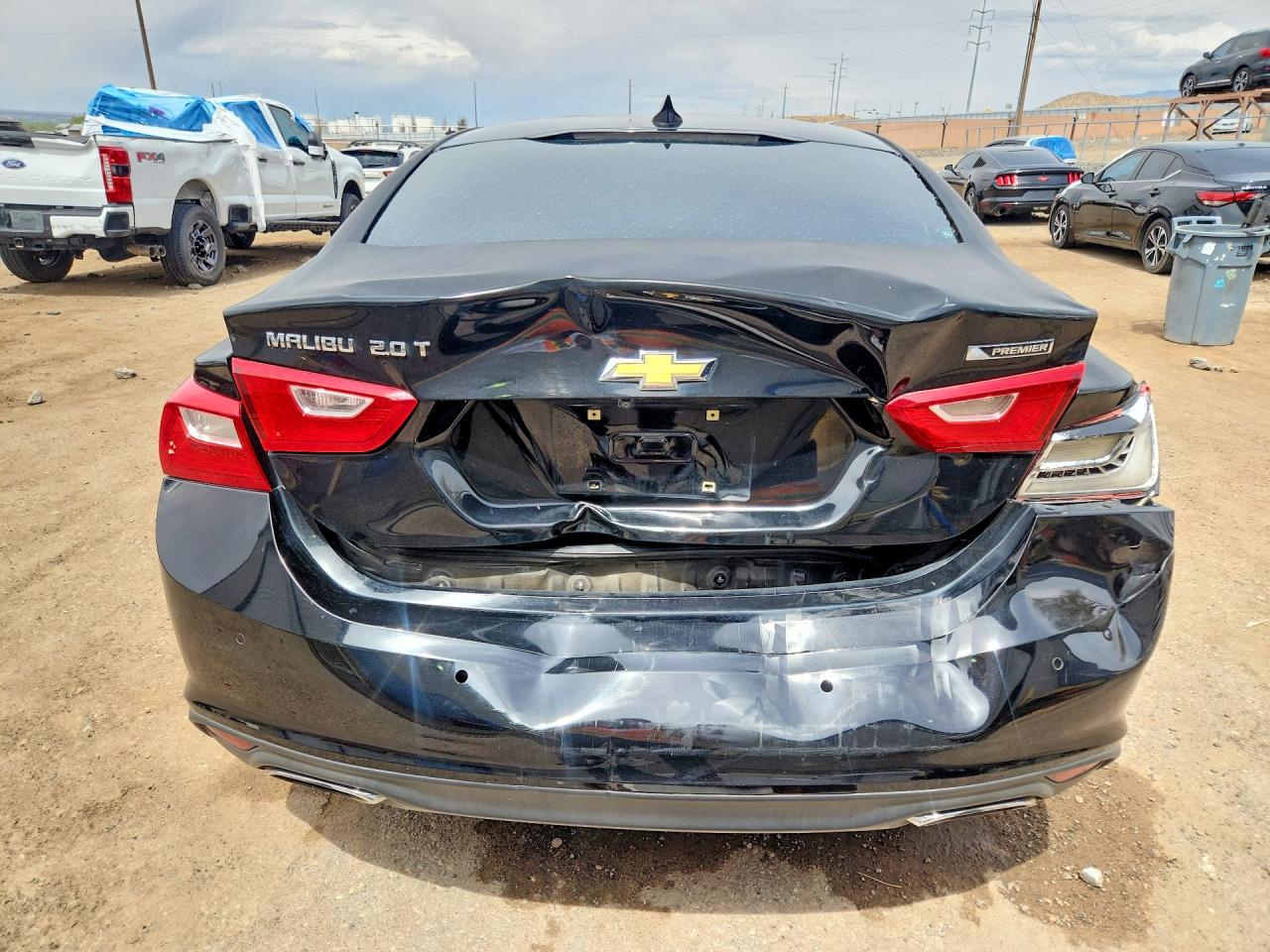 2017 CHEVROLET MALIBU PREMIER photo 11