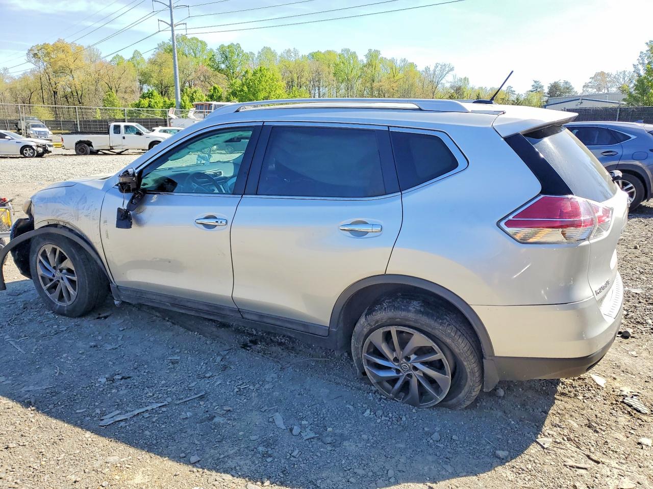 2016 NISSAN ROGUE SL photo 4