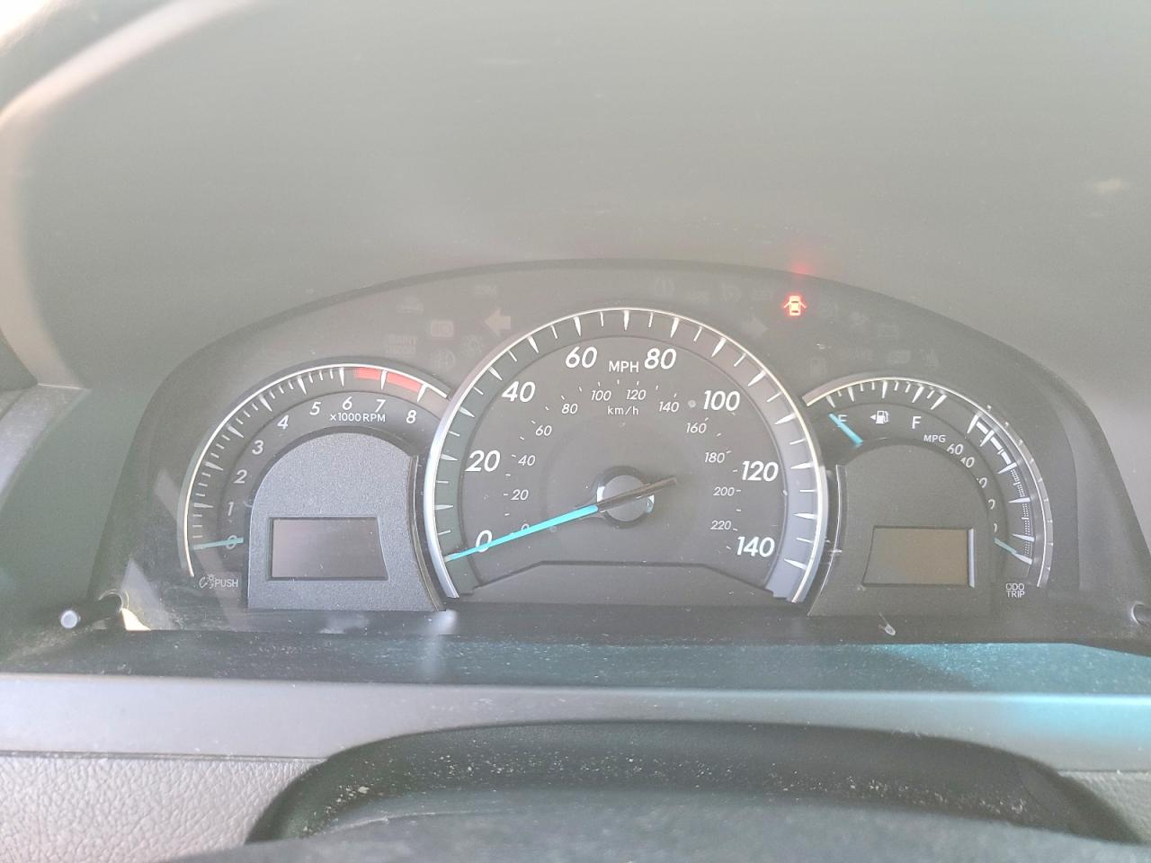 2012 TOYOTA CAMRY XLE V6 photo 9