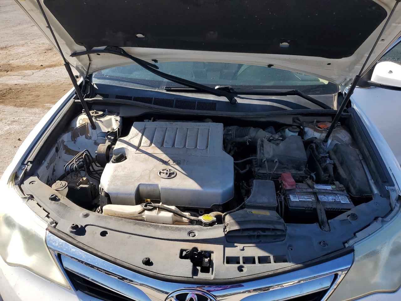 2012 TOYOTA CAMRY XLE V6 photo 11