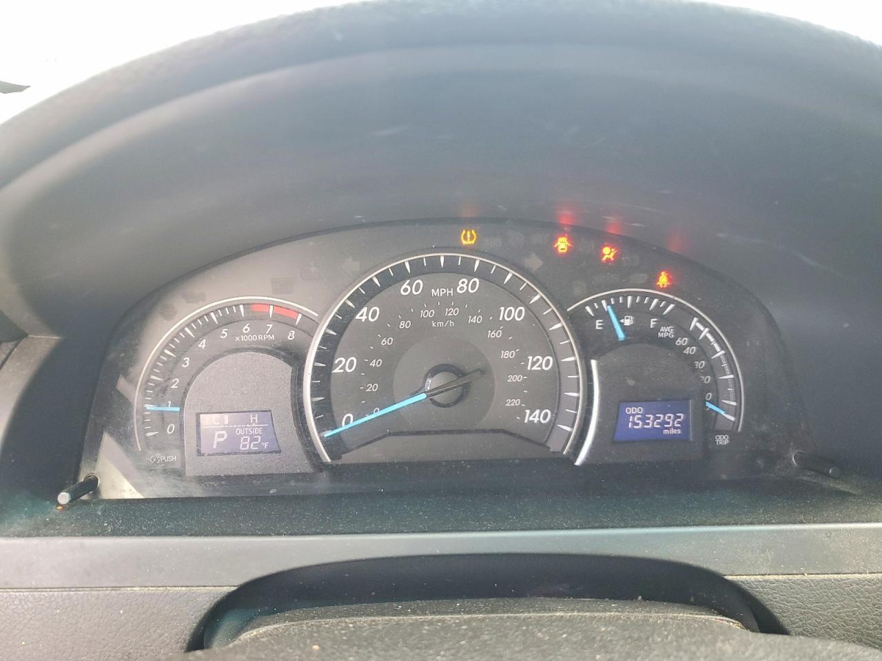 2014 TOYOTA CAMRY LE photo 9