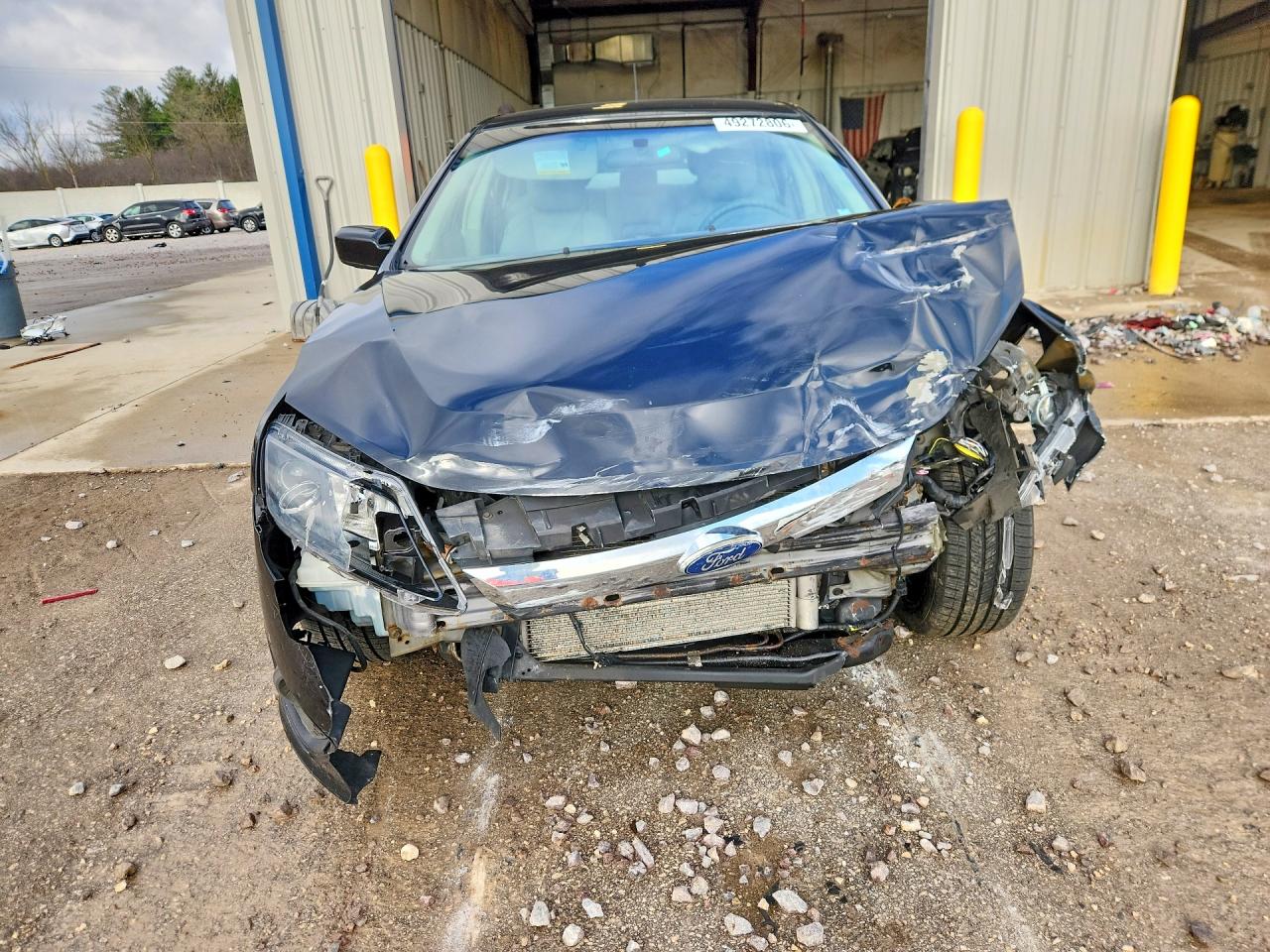 2011 FORD FUSION SE photo 9