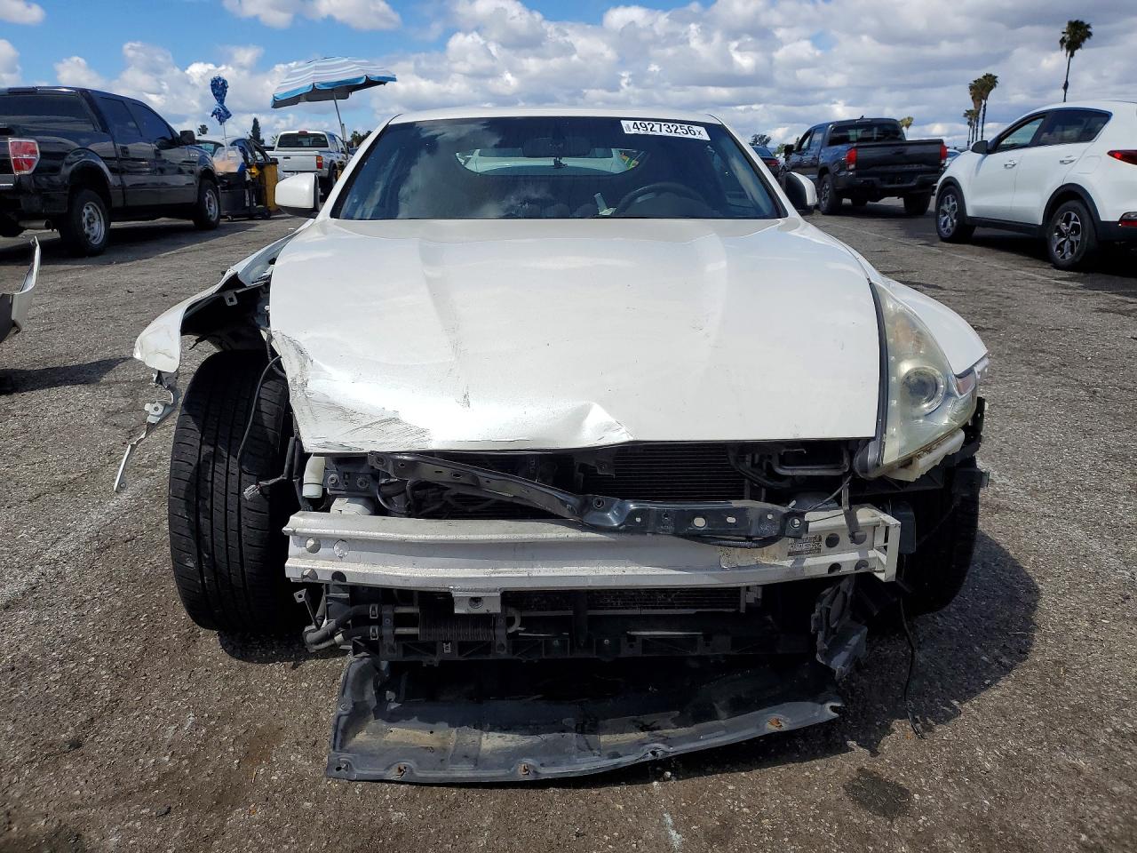 2017 NISSAN 370Z BASE photo 9