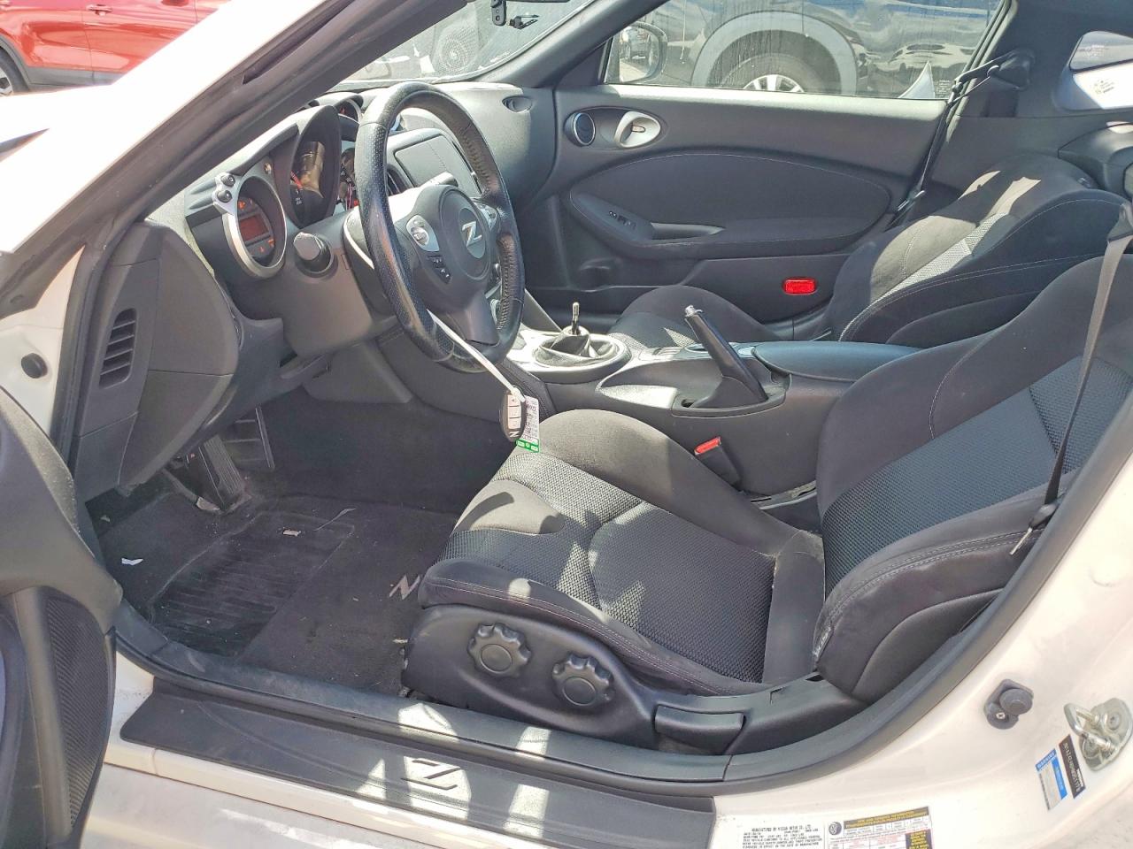 2017 NISSAN 370Z BASE photo 13