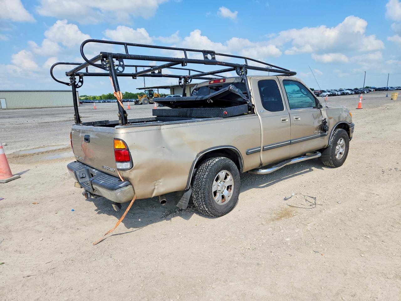 2001 TOYOTA TUNDRA SR5 photo 3