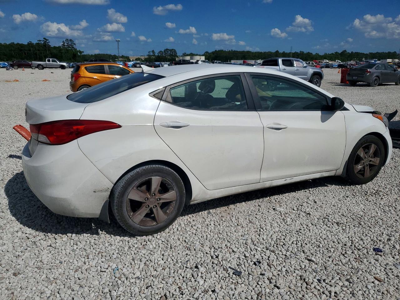 2013 HYUNDAI ELANTRA GLS photo 5