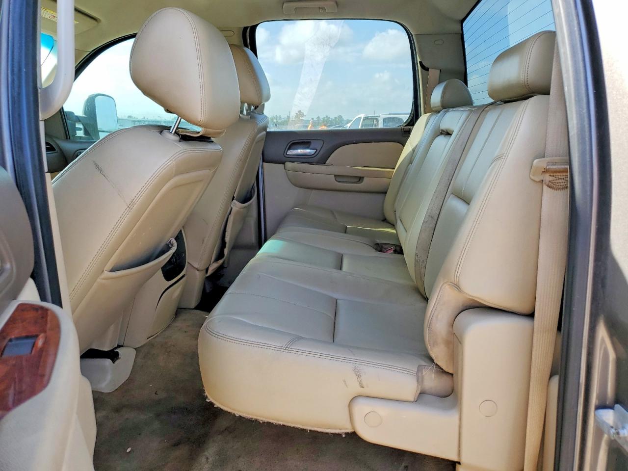 2012 GMC SIERRA K2500 SLT photo 19