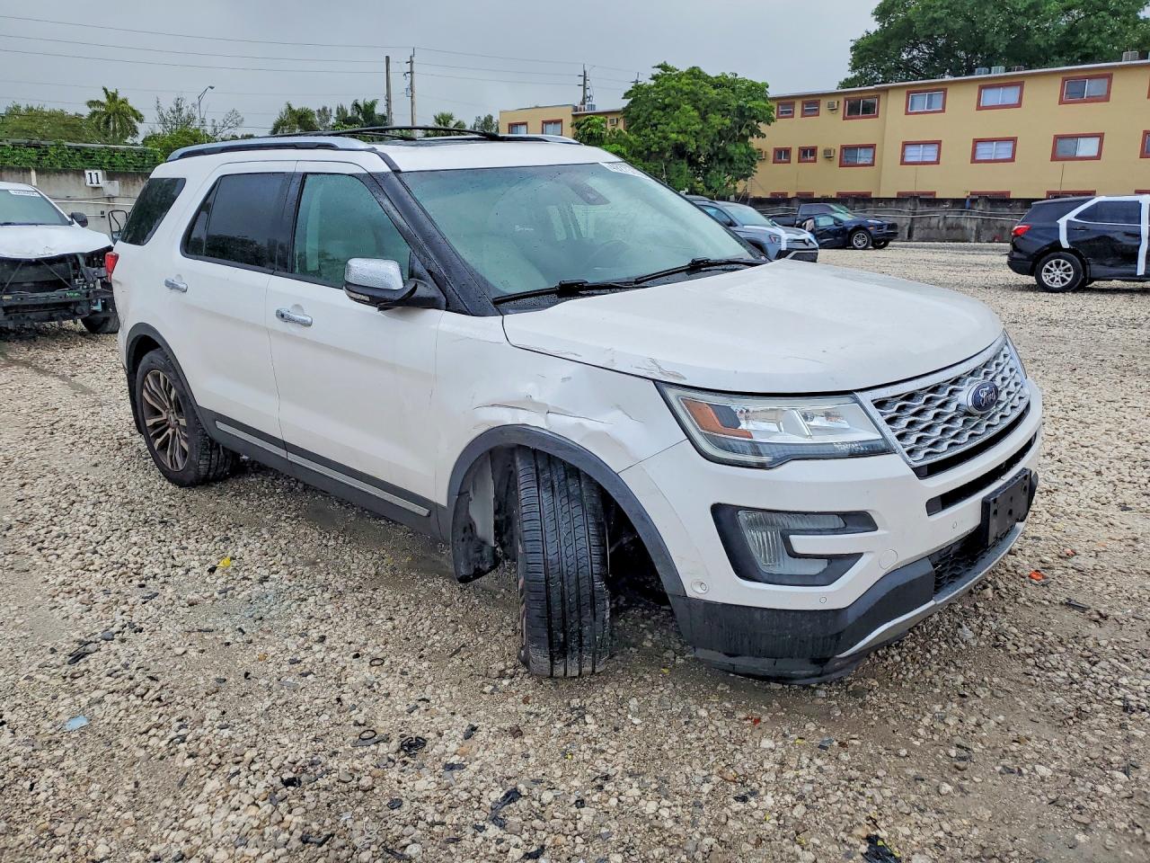 2016 FORD EXPLORER PLATINUM photo 7