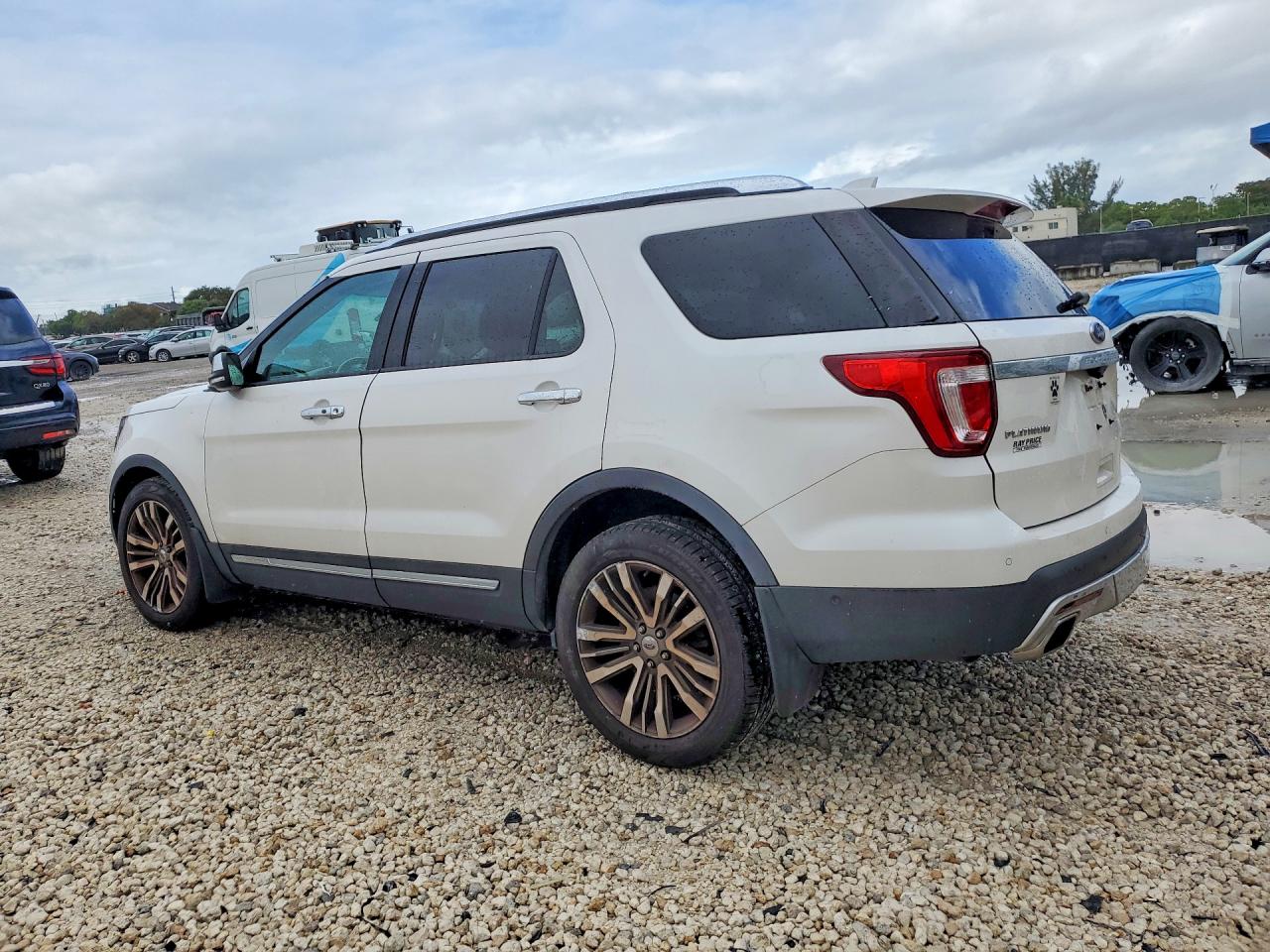 2016 FORD EXPLORER PLATINUM photo 3
