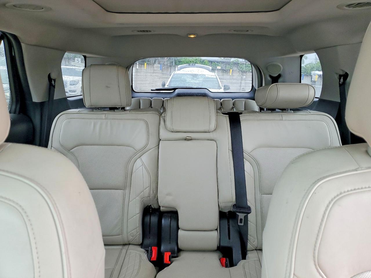 2016 FORD EXPLORER PLATINUM photo 19