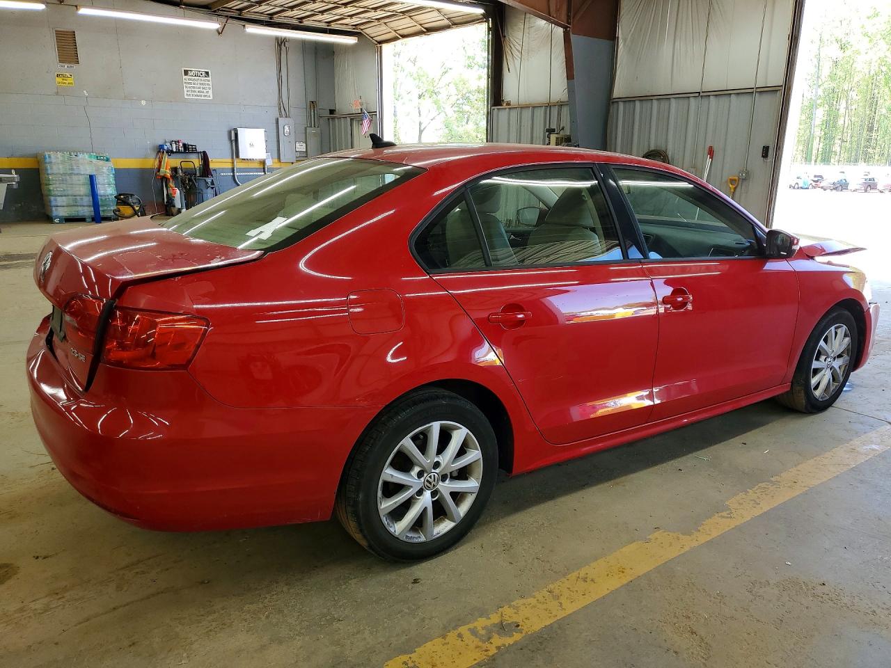 2012 VOLKSWAGEN JETTA SE photo 5