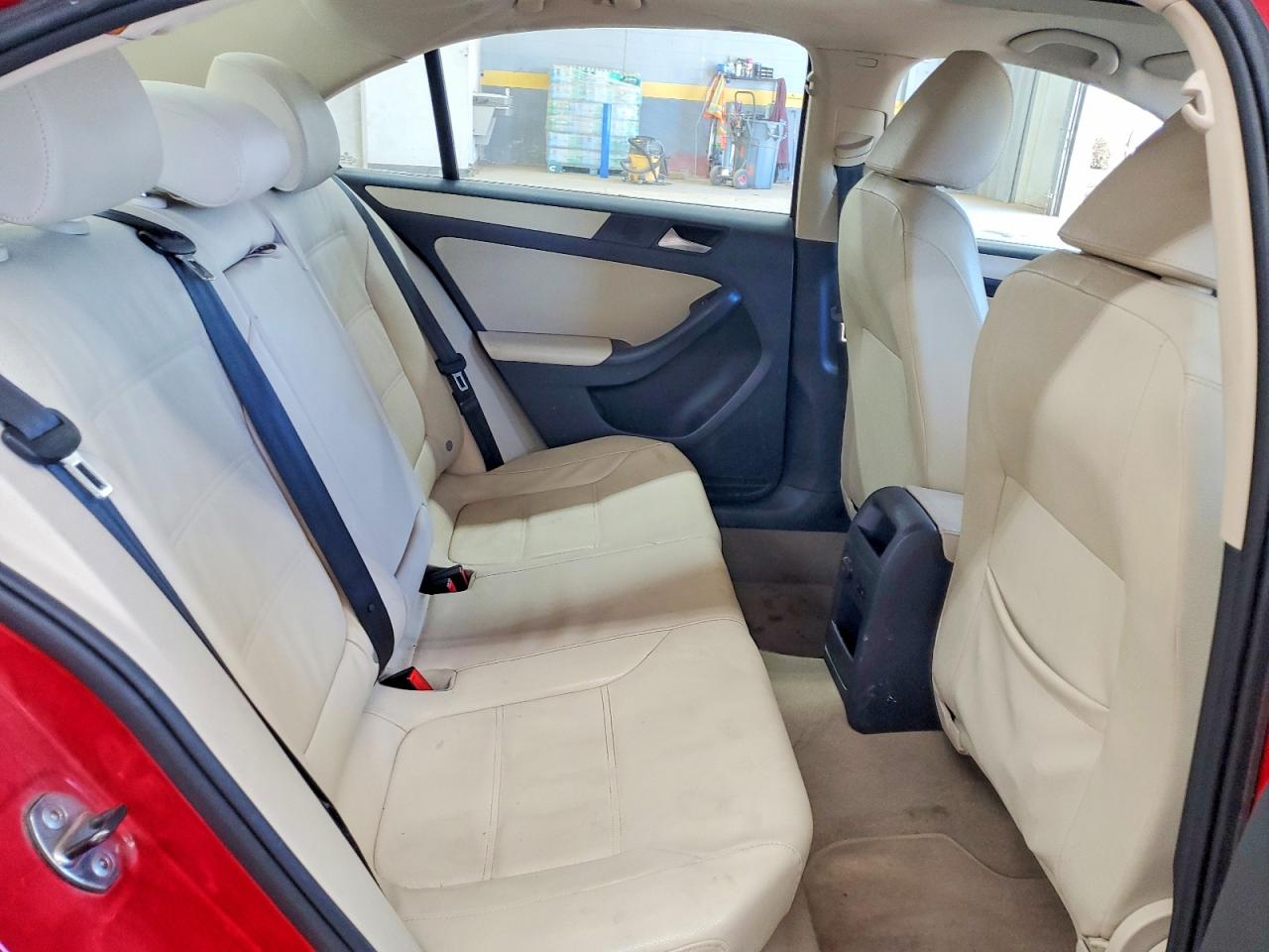 2012 VOLKSWAGEN JETTA SE photo 19