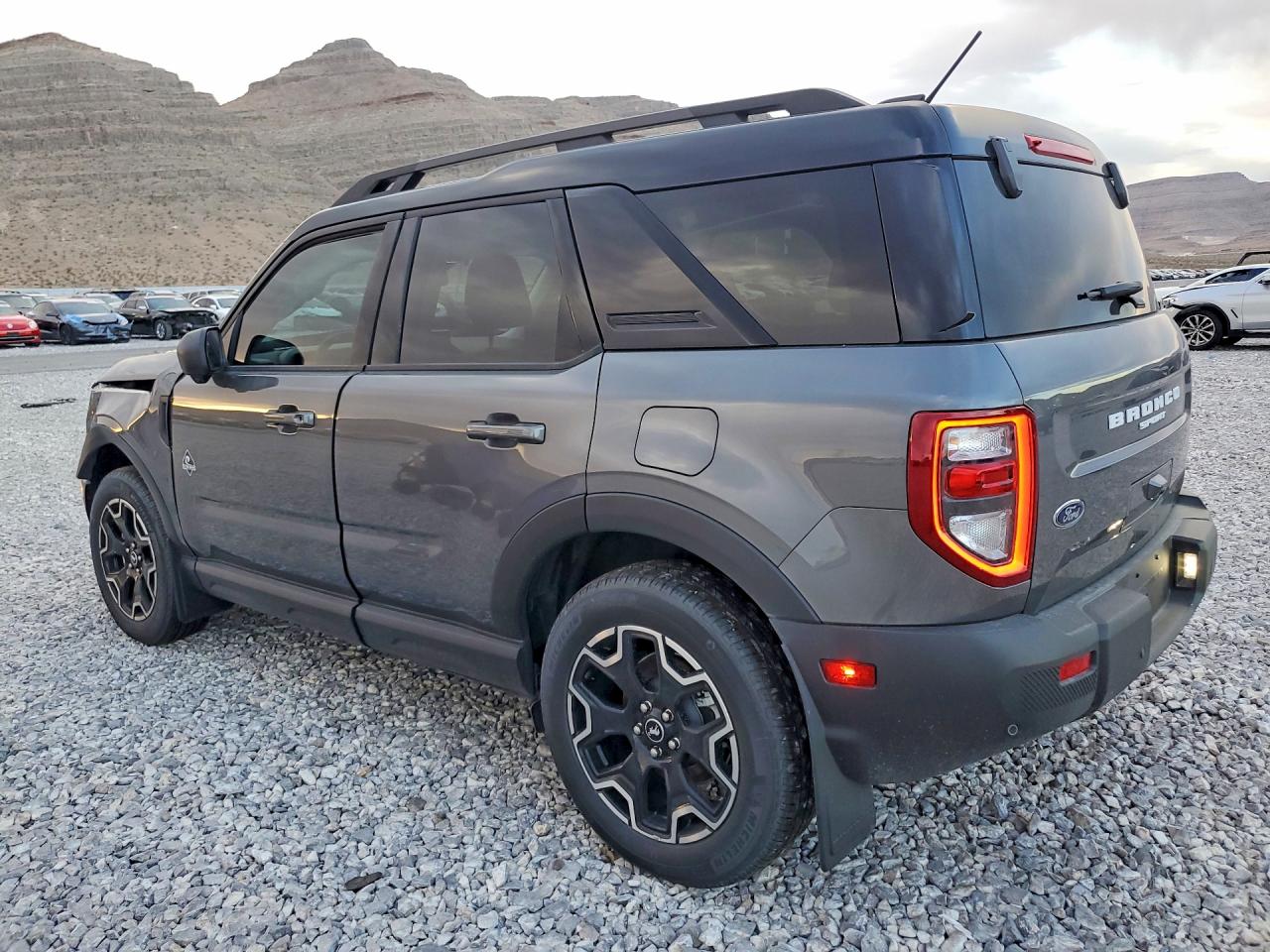 2025 FORD BRONCO SPORT OUTER BANKS photo 3