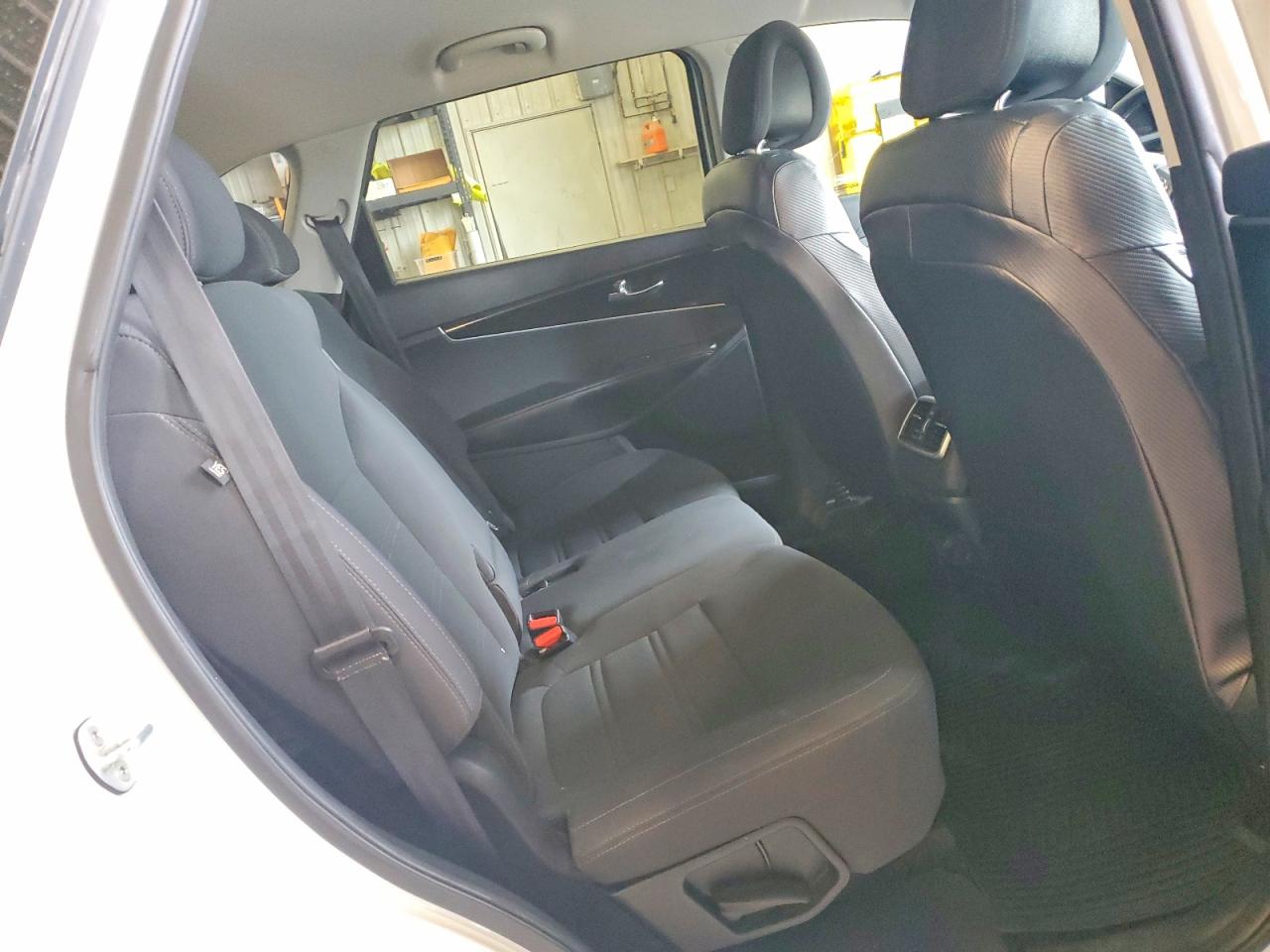 2016 KIA SORENTO LX photo 10