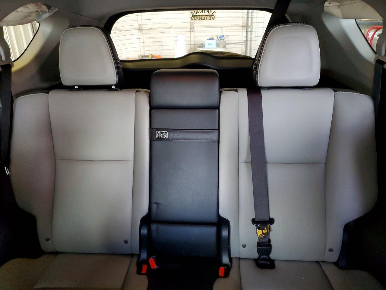 2016 TOYOTA RAV4 HV LIMITED photo 19