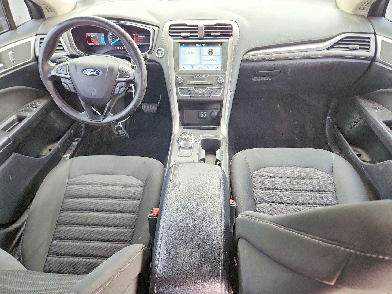 2019 FORD FUSION SE photo 8