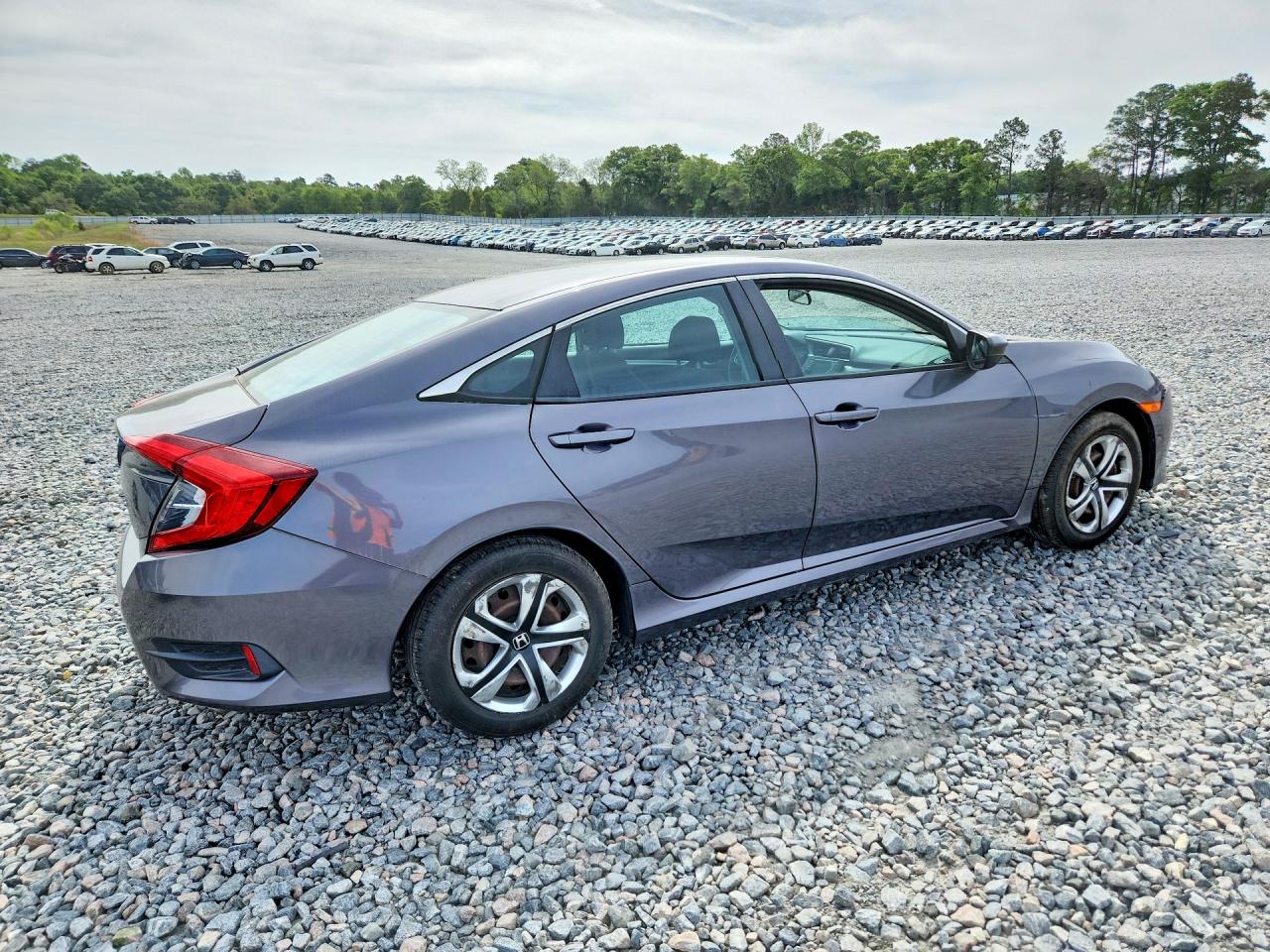 2016 HONDA CIVIC LX photo 3