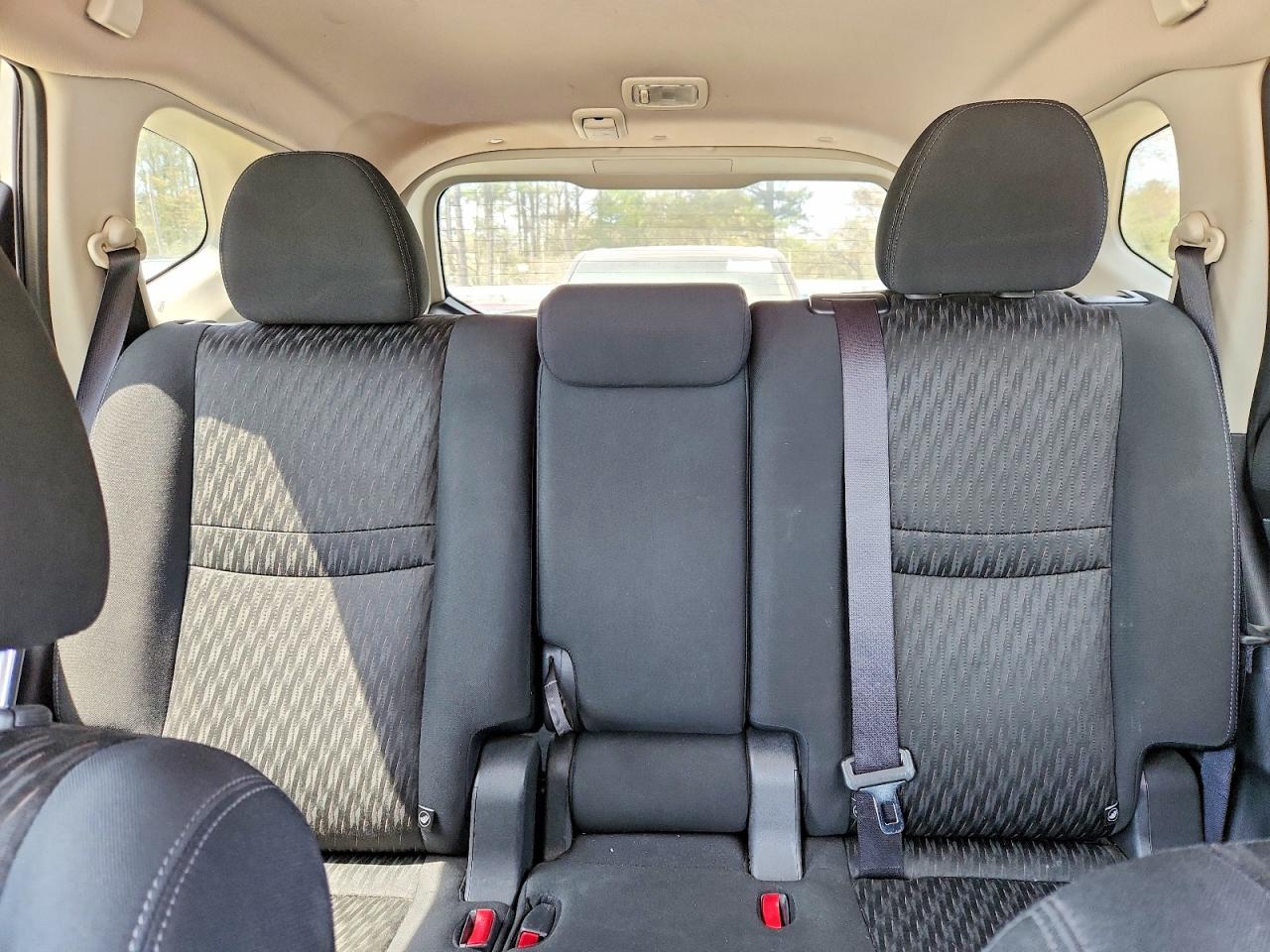 2017 NISSAN ROGUE SV photo 10