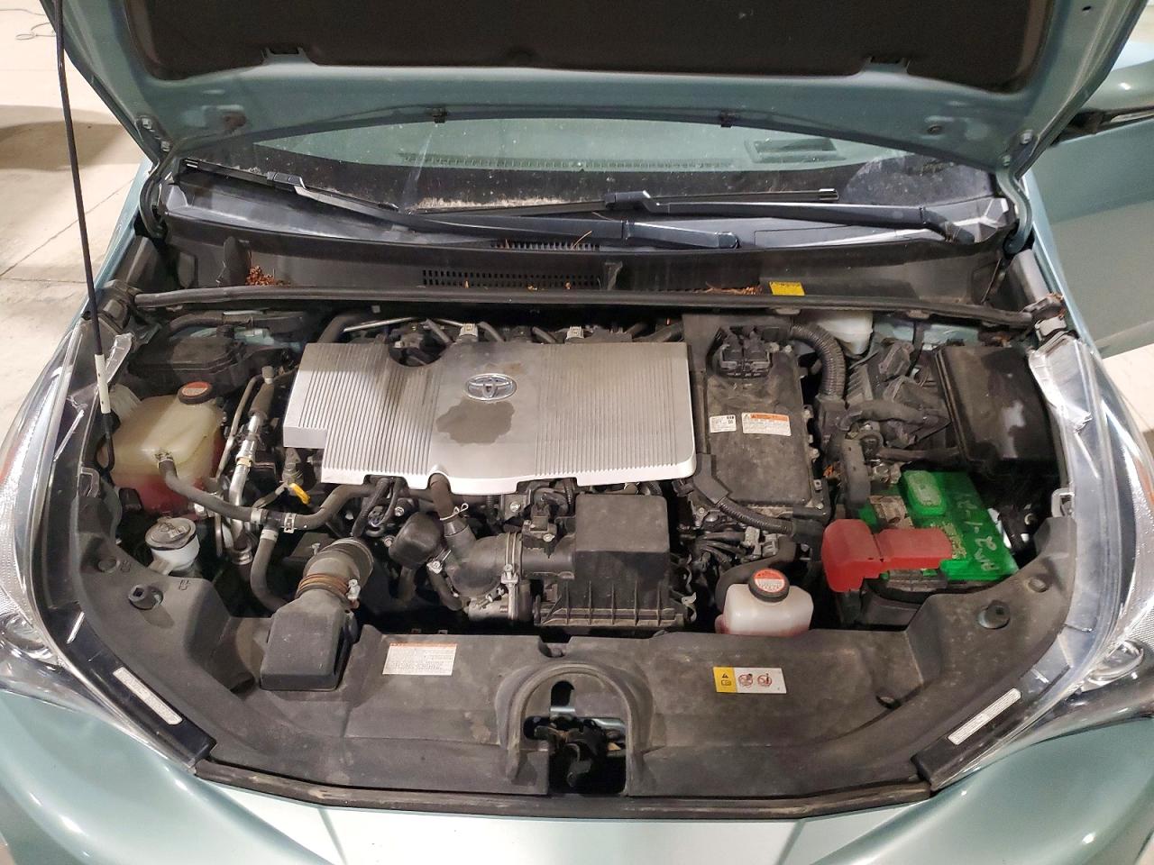 2016 TOYOTA PRIUS FOUR photo 34