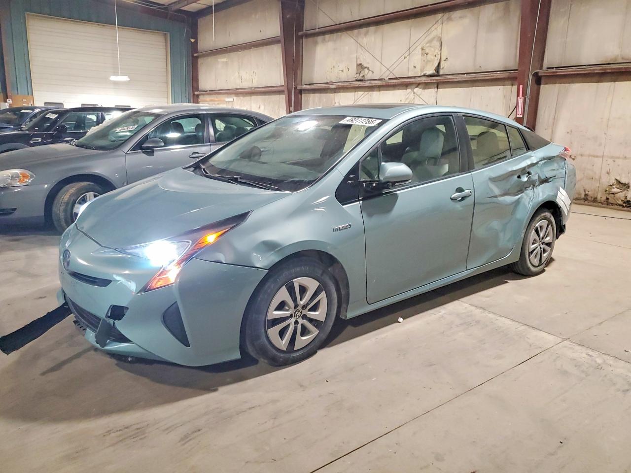 2016 TOYOTA PRIUS