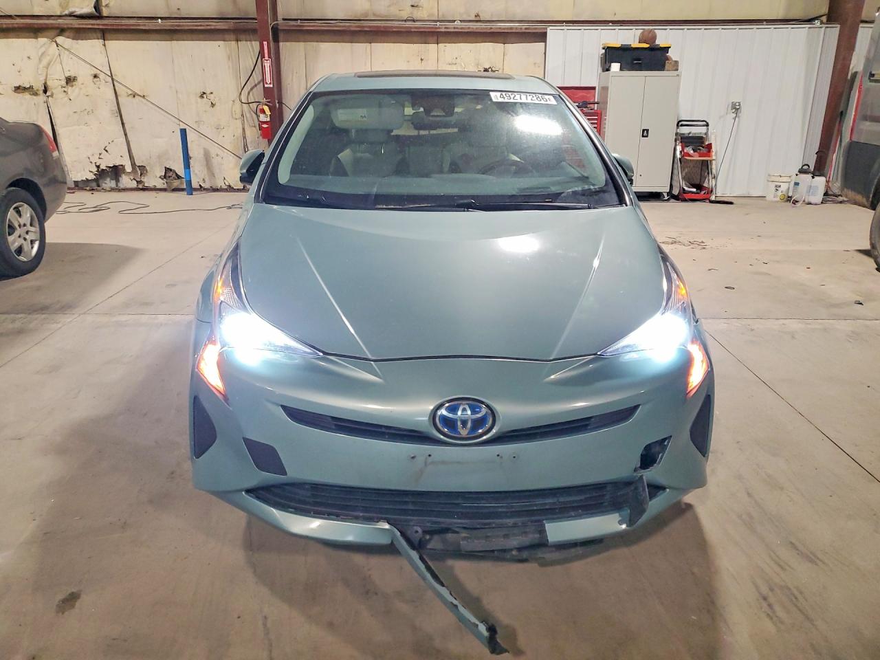 2016 TOYOTA PRIUS FOUR photo 13