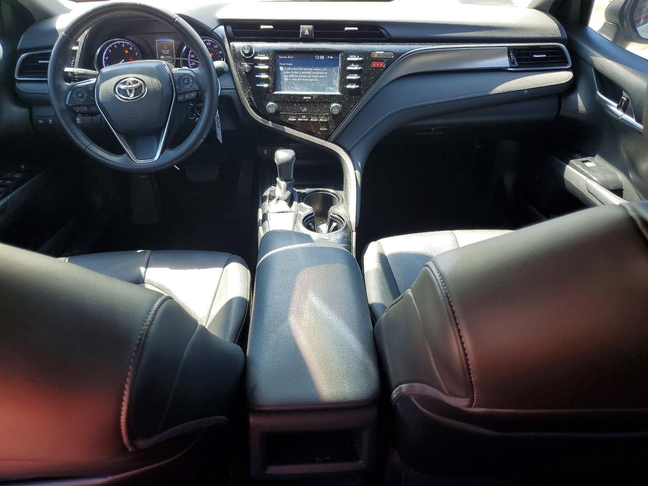 2020 TOYOTA CAMRY SE NIGHTSHADE photo 15
