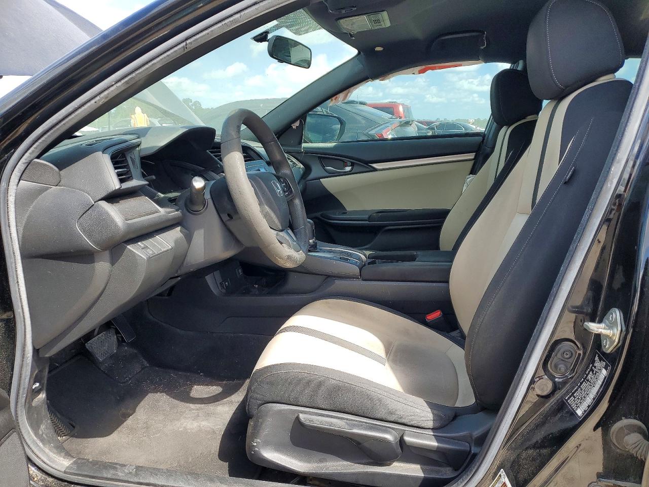 2017 HONDA CIVIC LX photo 19