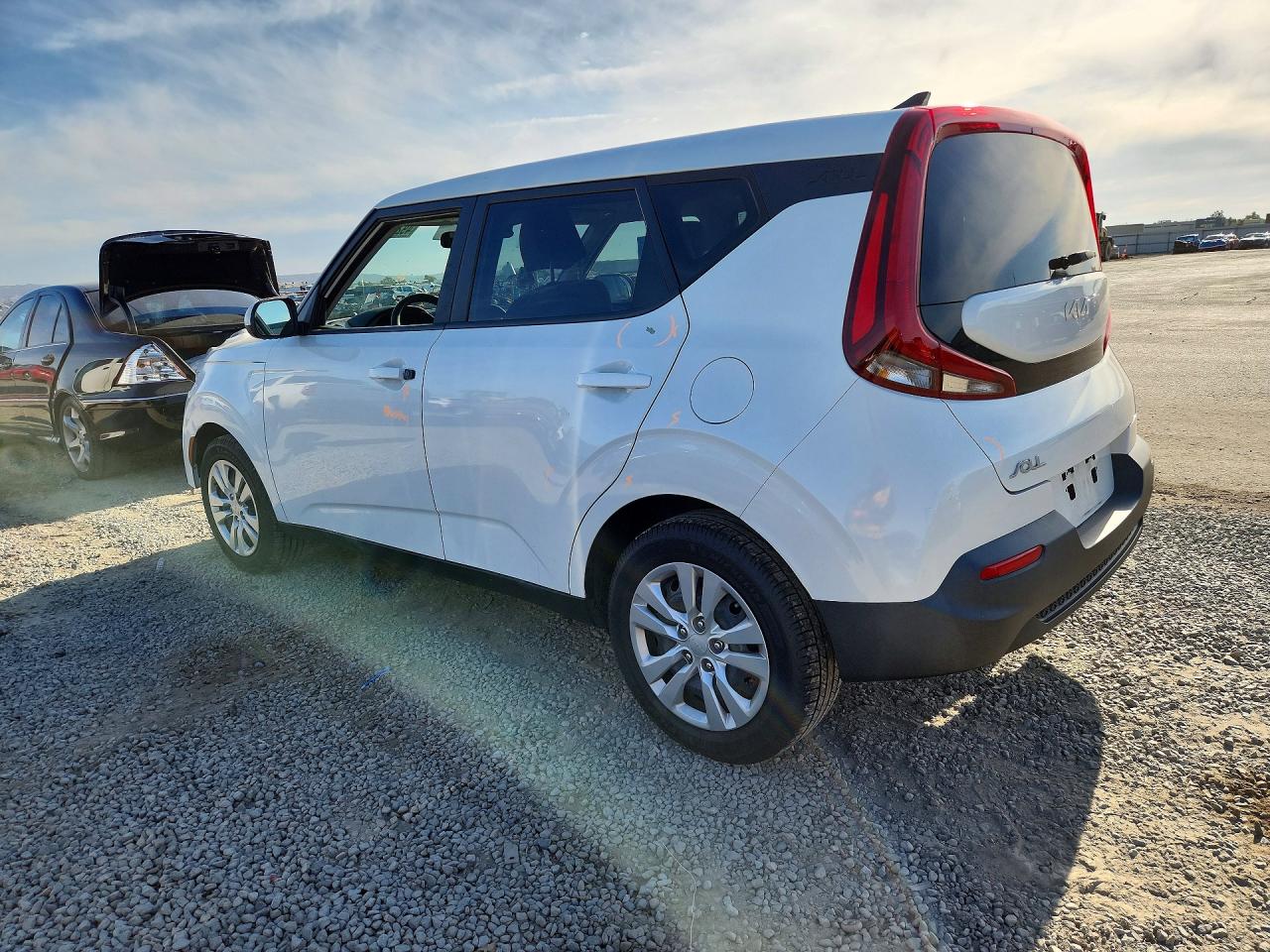 2022 KIA SOUL LX photo 3