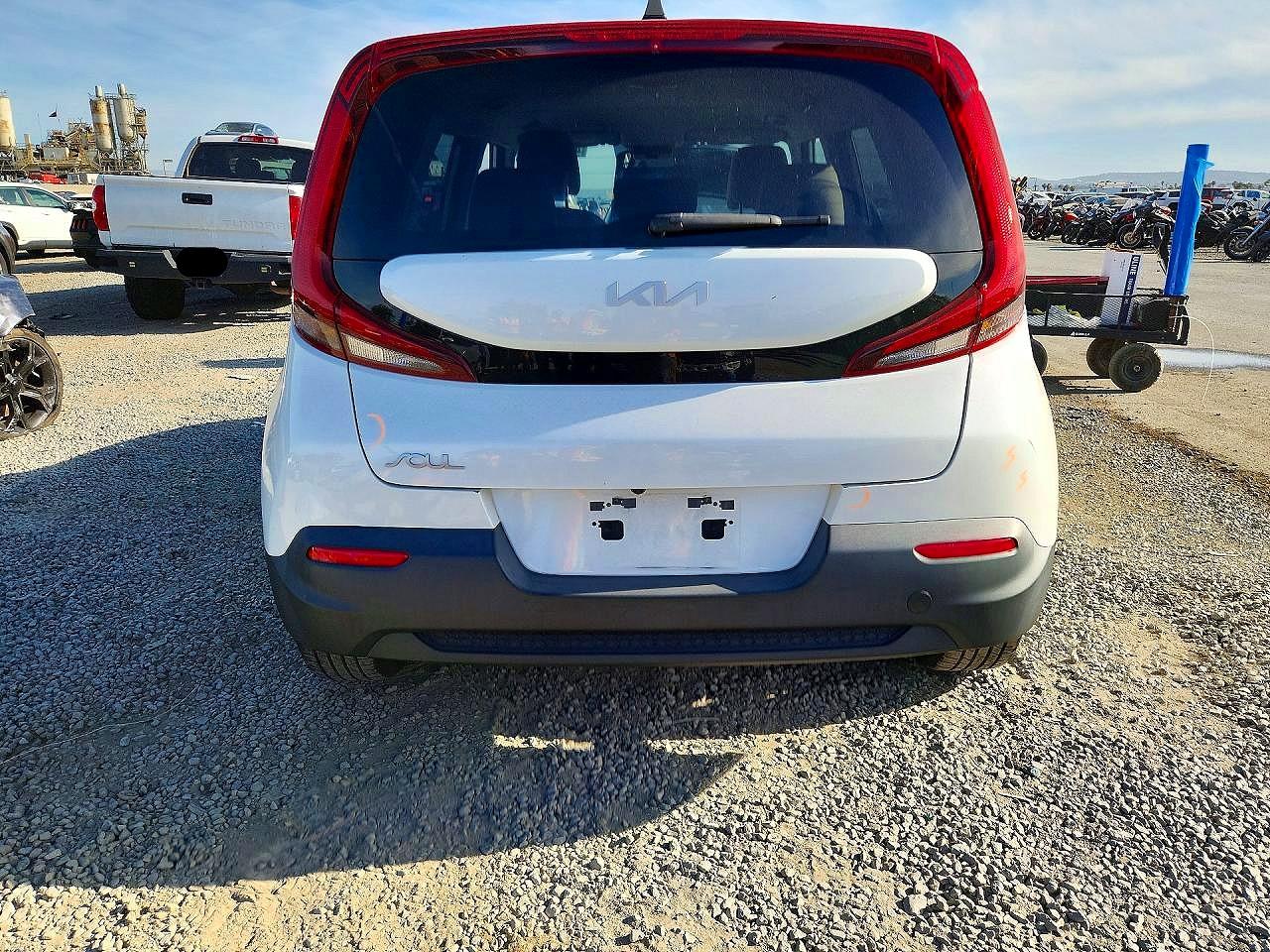 2022 KIA SOUL LX photo 11