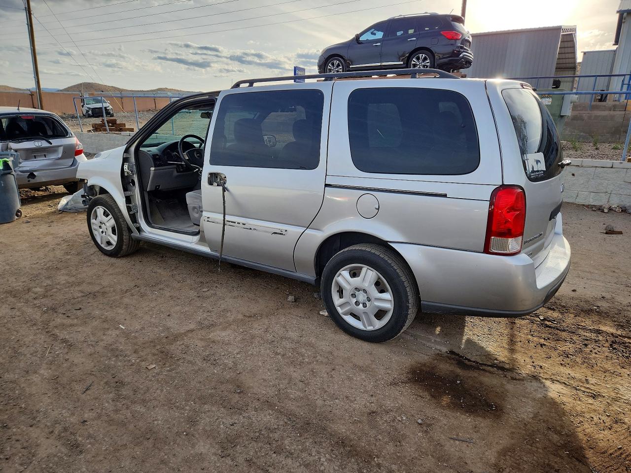 2008 CHEVROLET UPLANDER LS photo 3