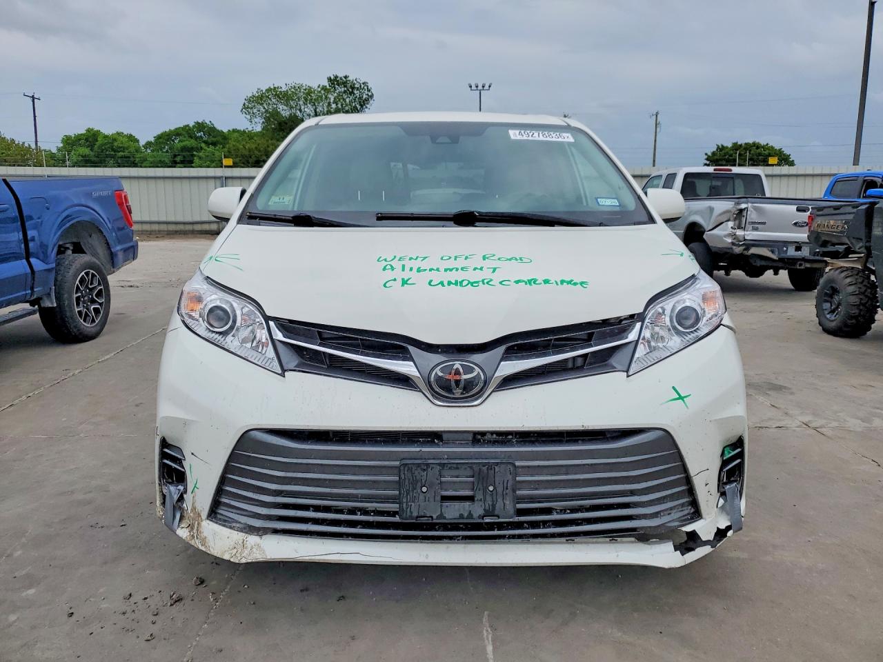 2020 TOYOTA SIENNA XLE 8-PASSENGER photo 13