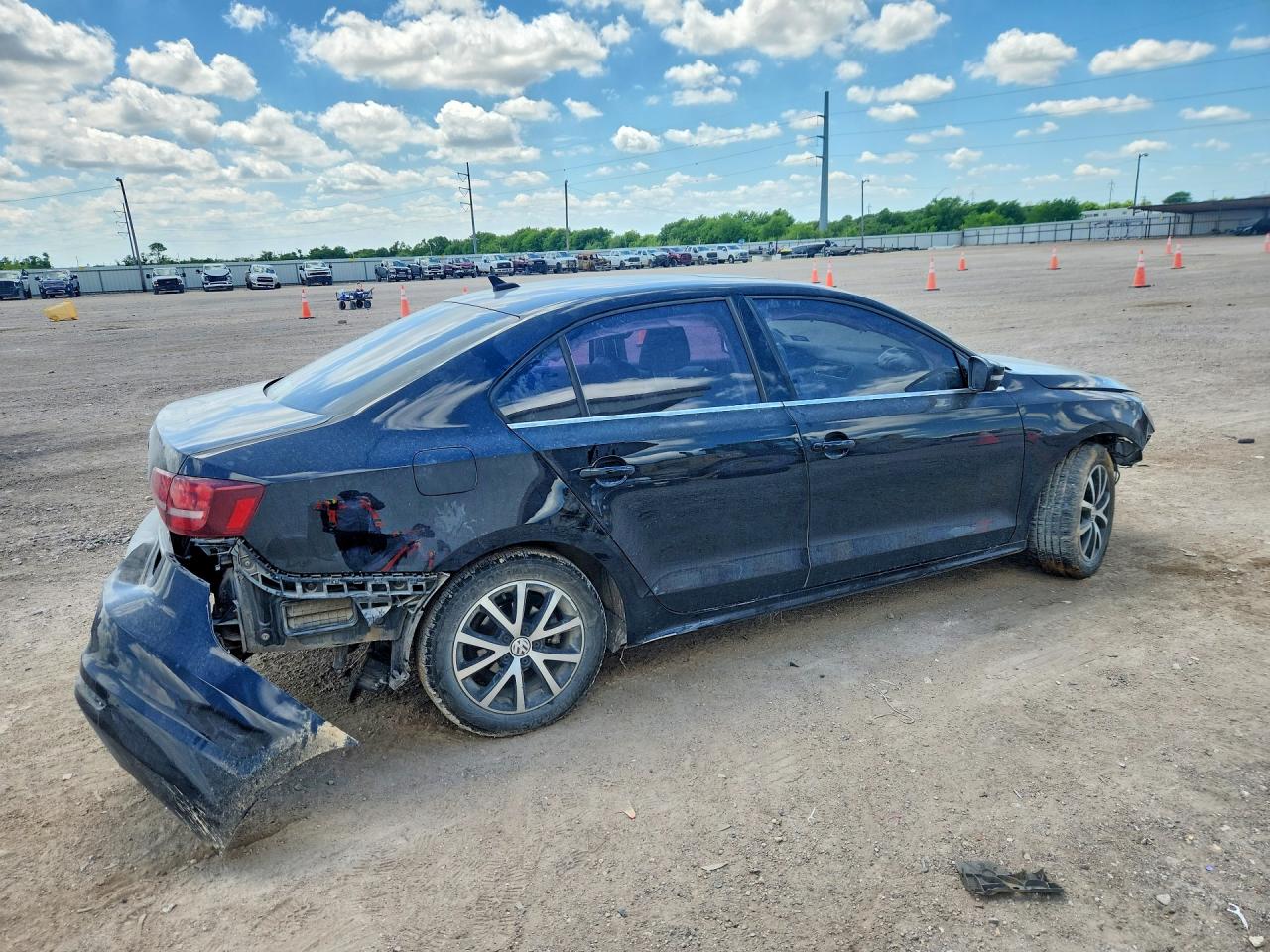 2018 VOLKSWAGEN JETTA SE photo 7