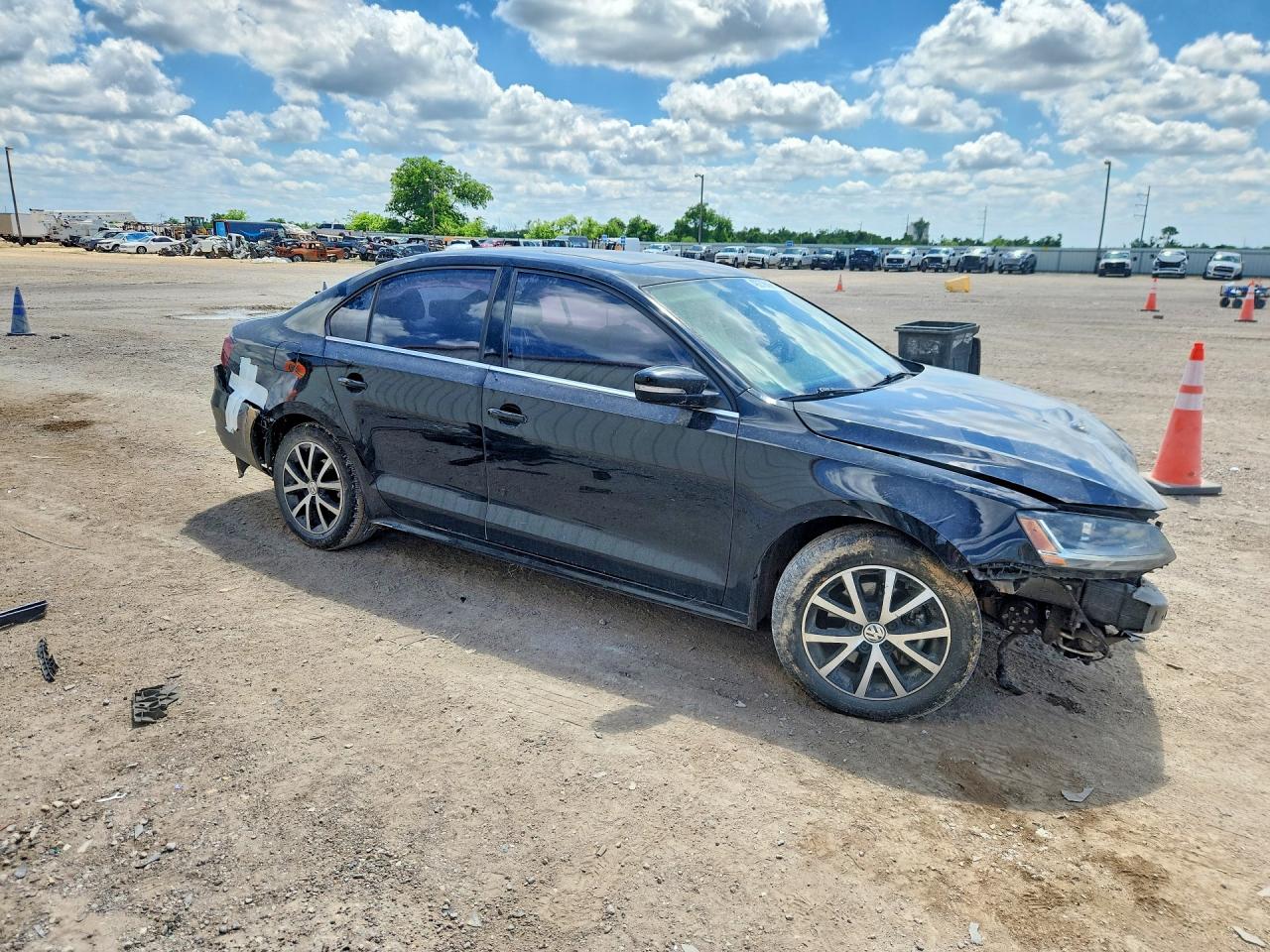 2018 VOLKSWAGEN JETTA SE photo 10