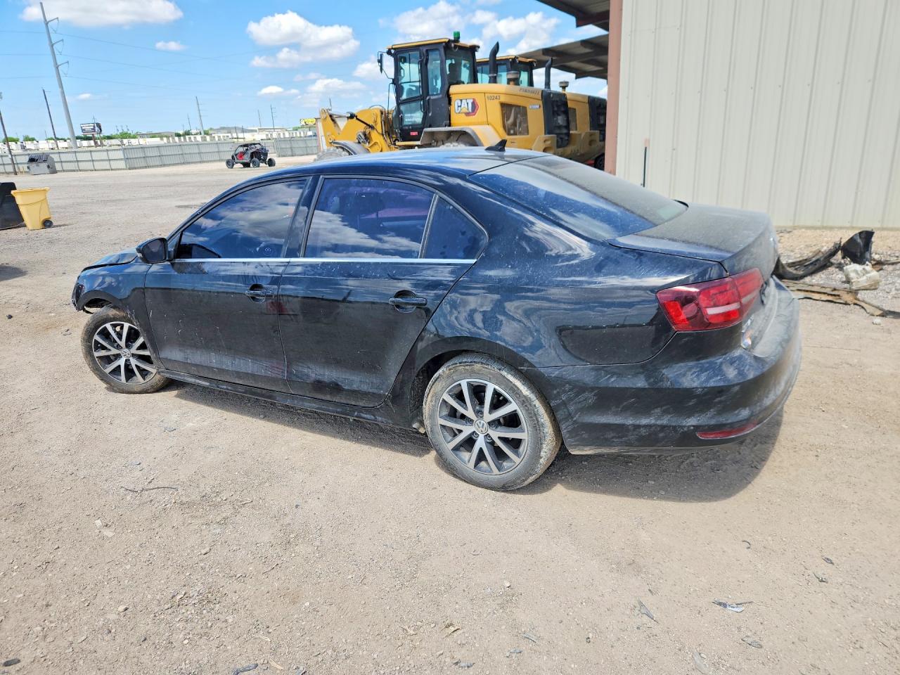 2018 VOLKSWAGEN JETTA SE photo 4